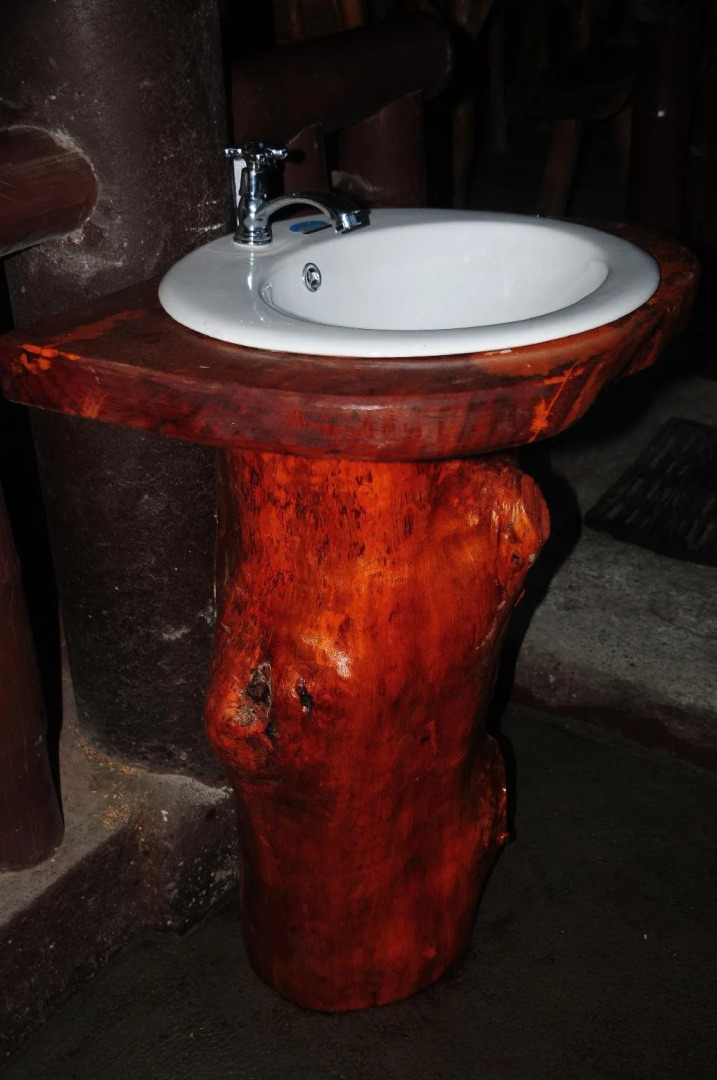 Gustav's Place Silver Beach Dive Resort