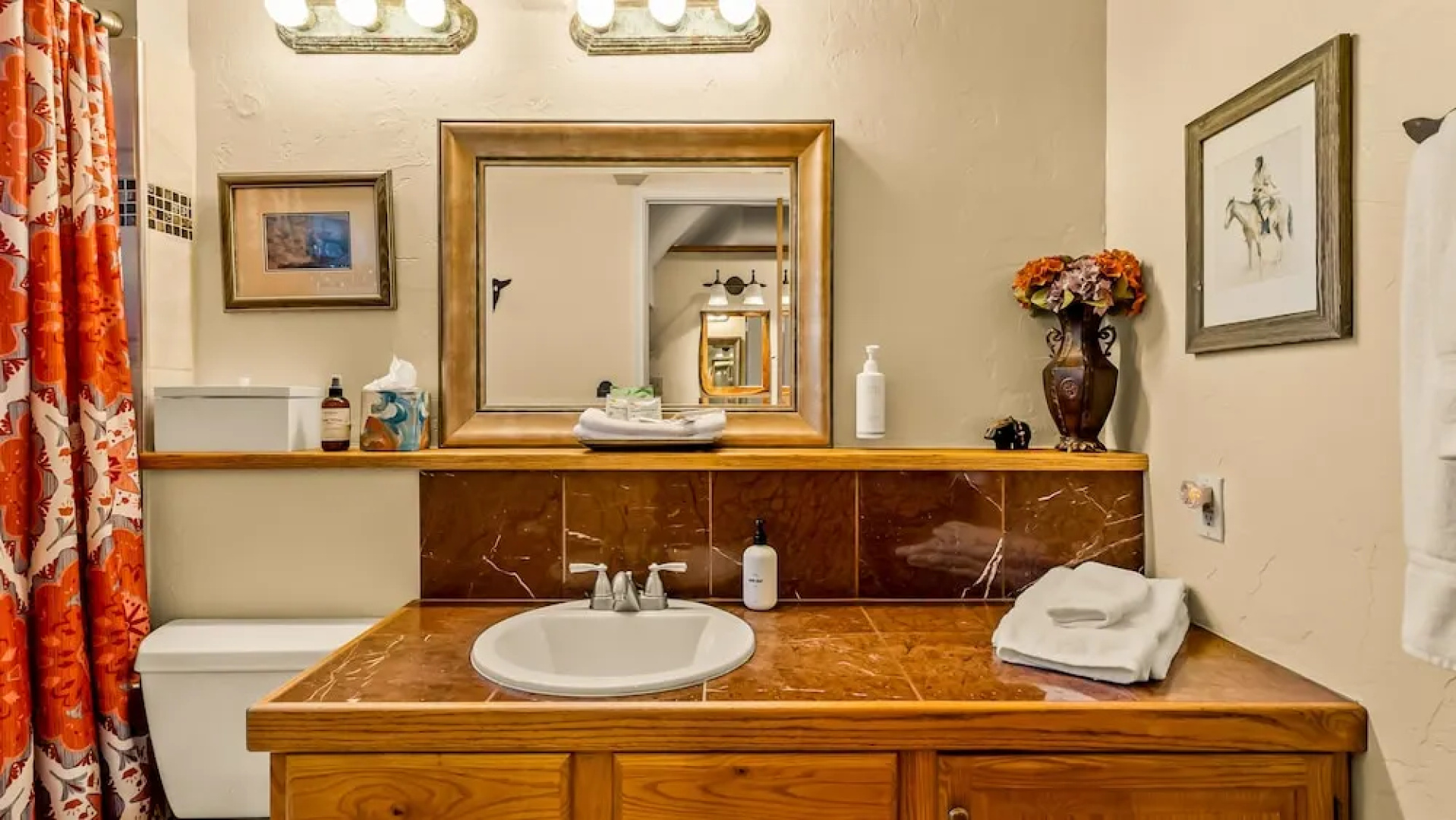 Tubac Country Inn