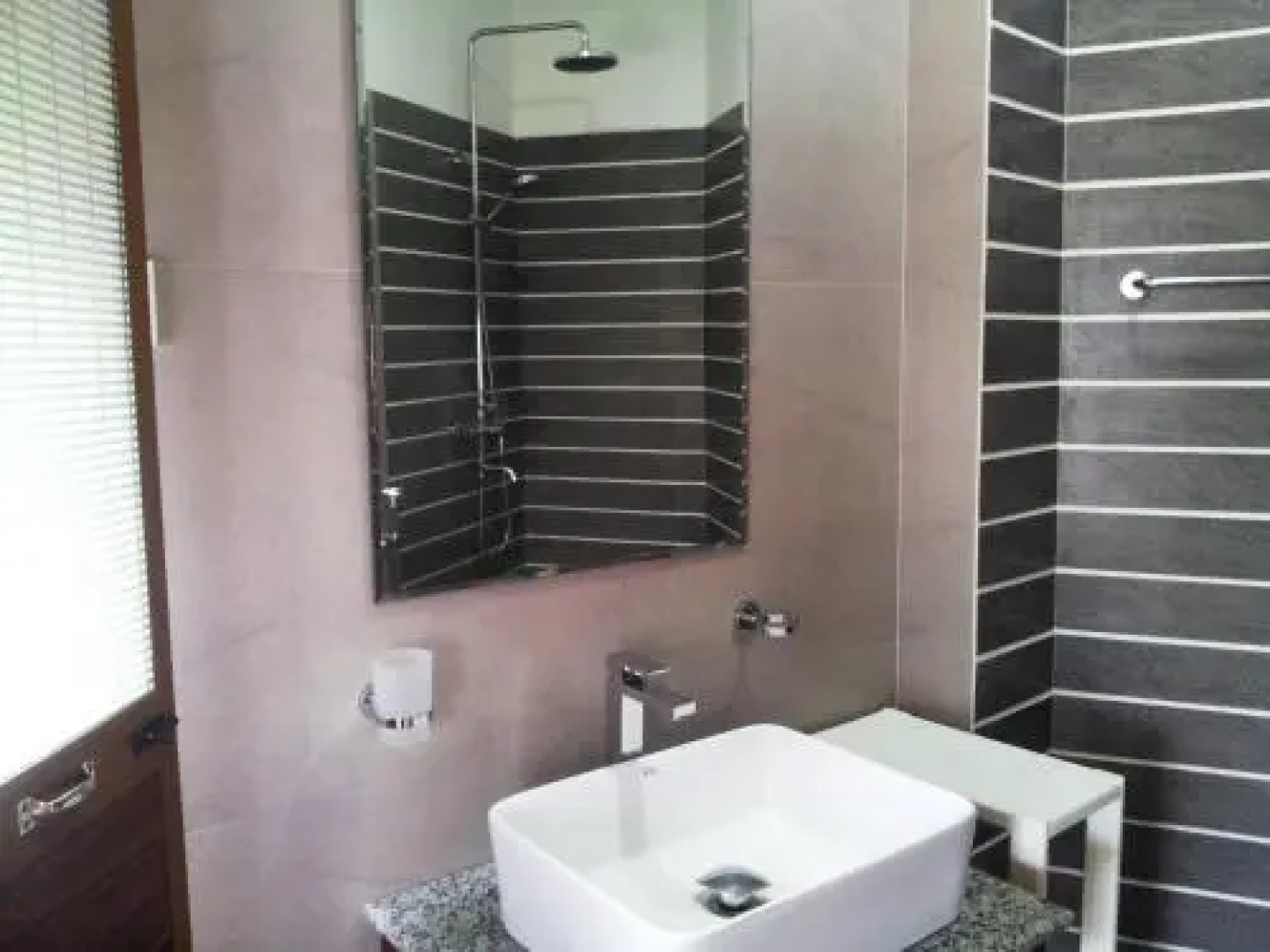 Serendipity Del Re Leone Guesthouse