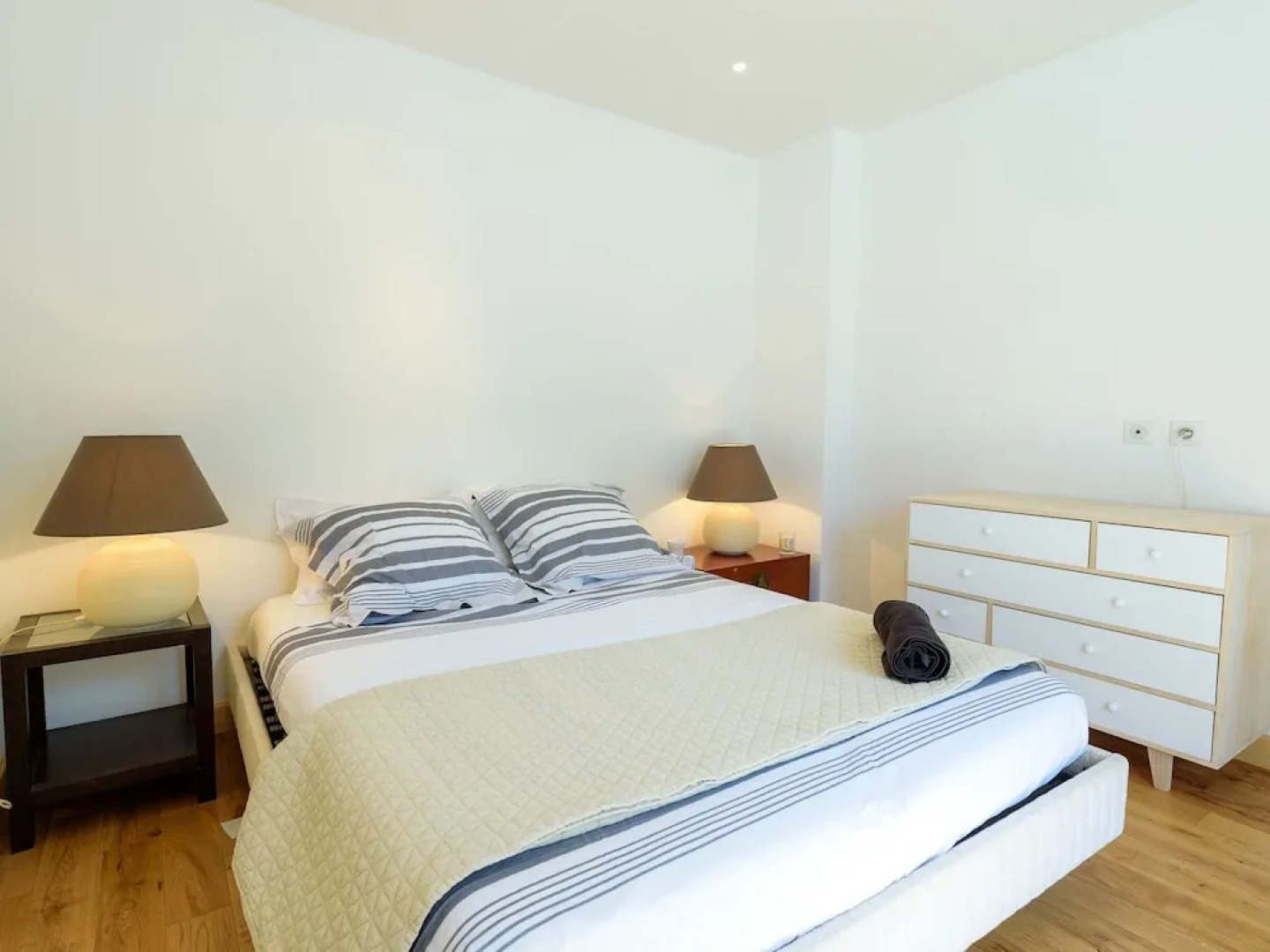 Beautiful Breton villa with private pool and large garden, 6 km from the coast