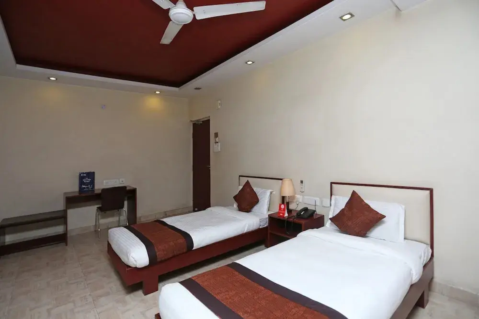 OYO 2737 Residency Square