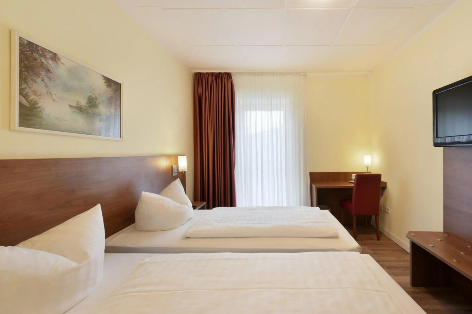 The First Stay Hotel