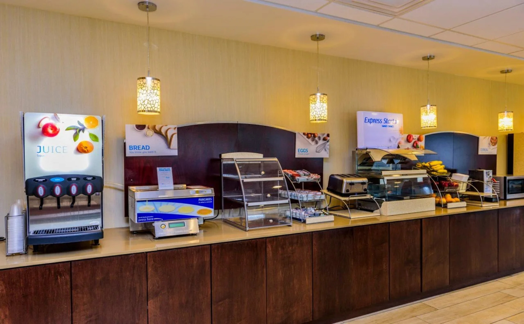 Holiday Inn Express Cheektowaga North East by IHG