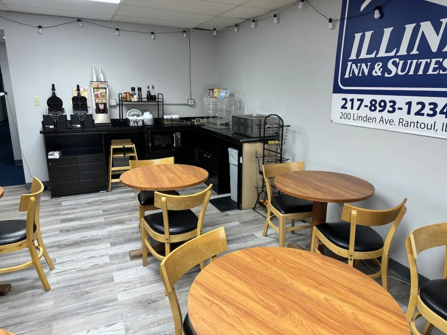 Illini Inn & Suites Hotel - Rantoul/Gifford/Champaign/Urbana