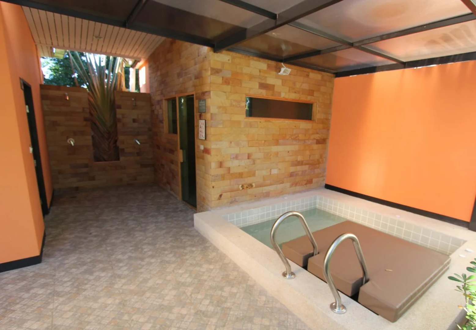 Babylon Pool Villas