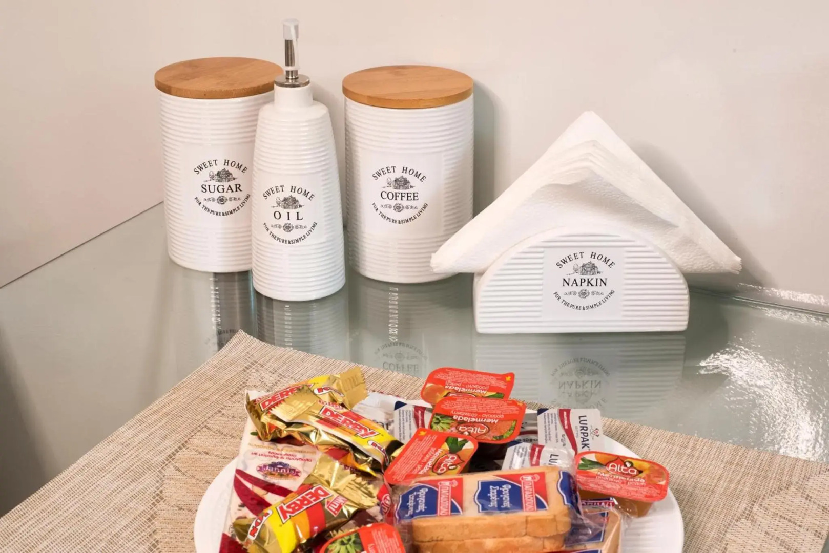 Mary's Dreamy Maisonette