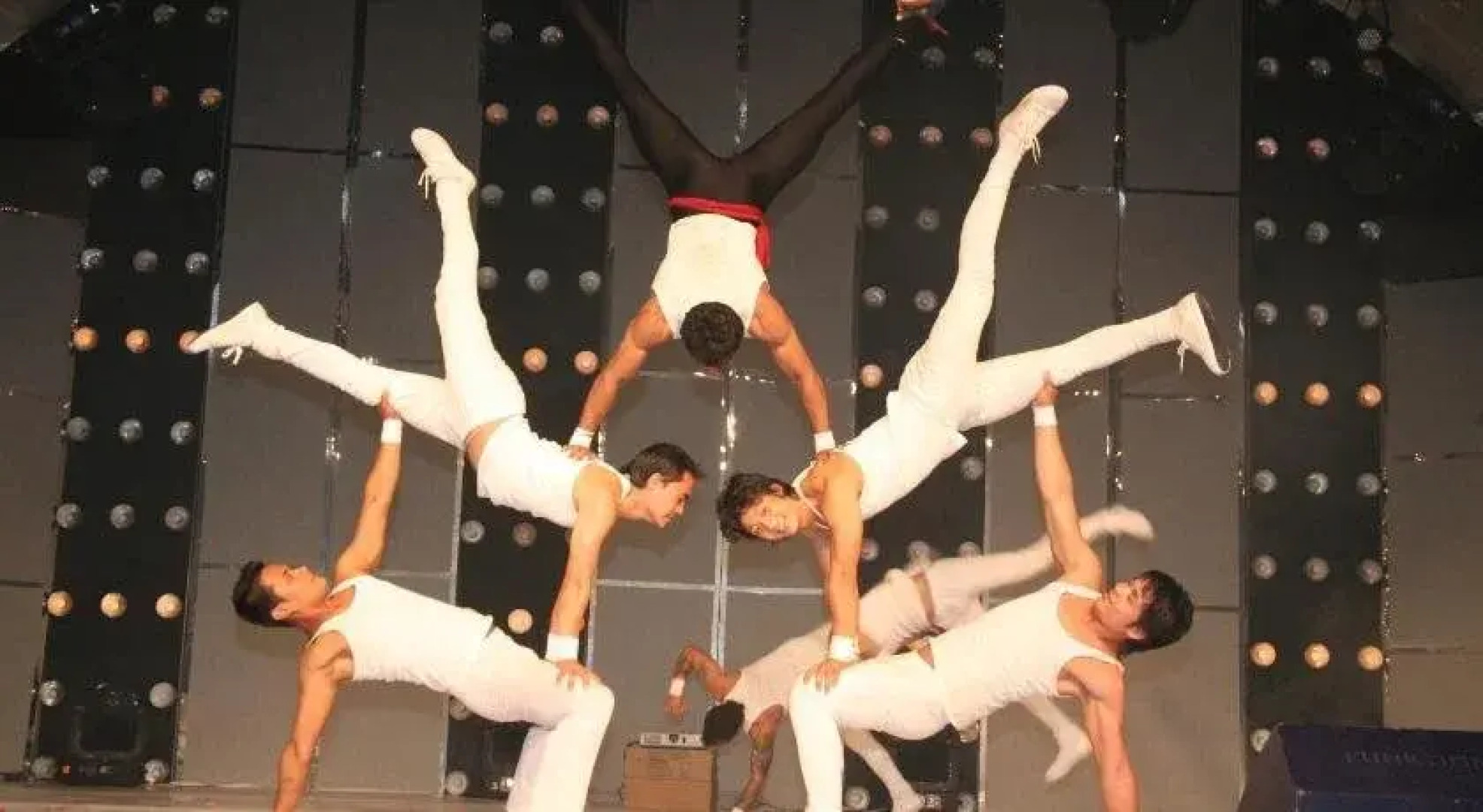 Leonia Holistic Destination