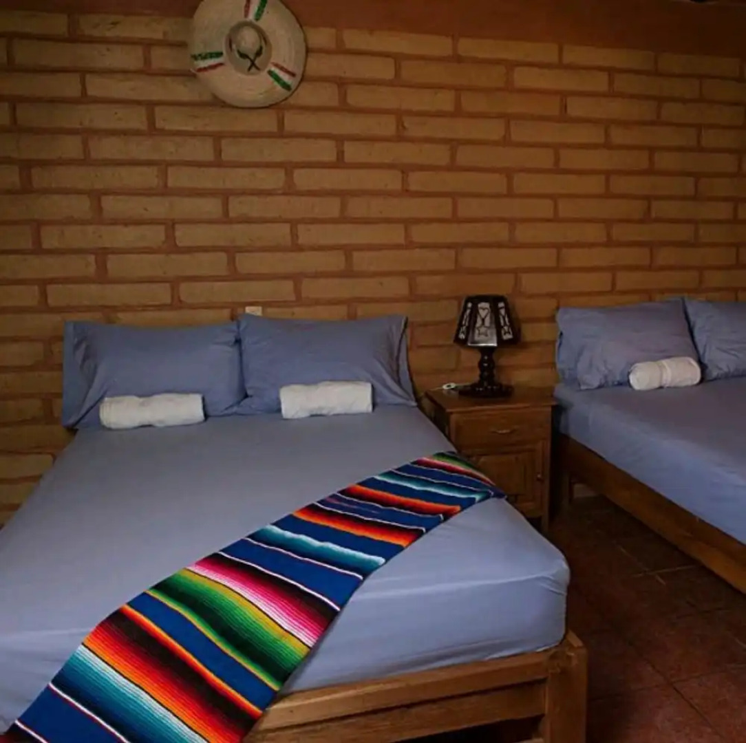 La Joya De Tuito Bed & Breakfast