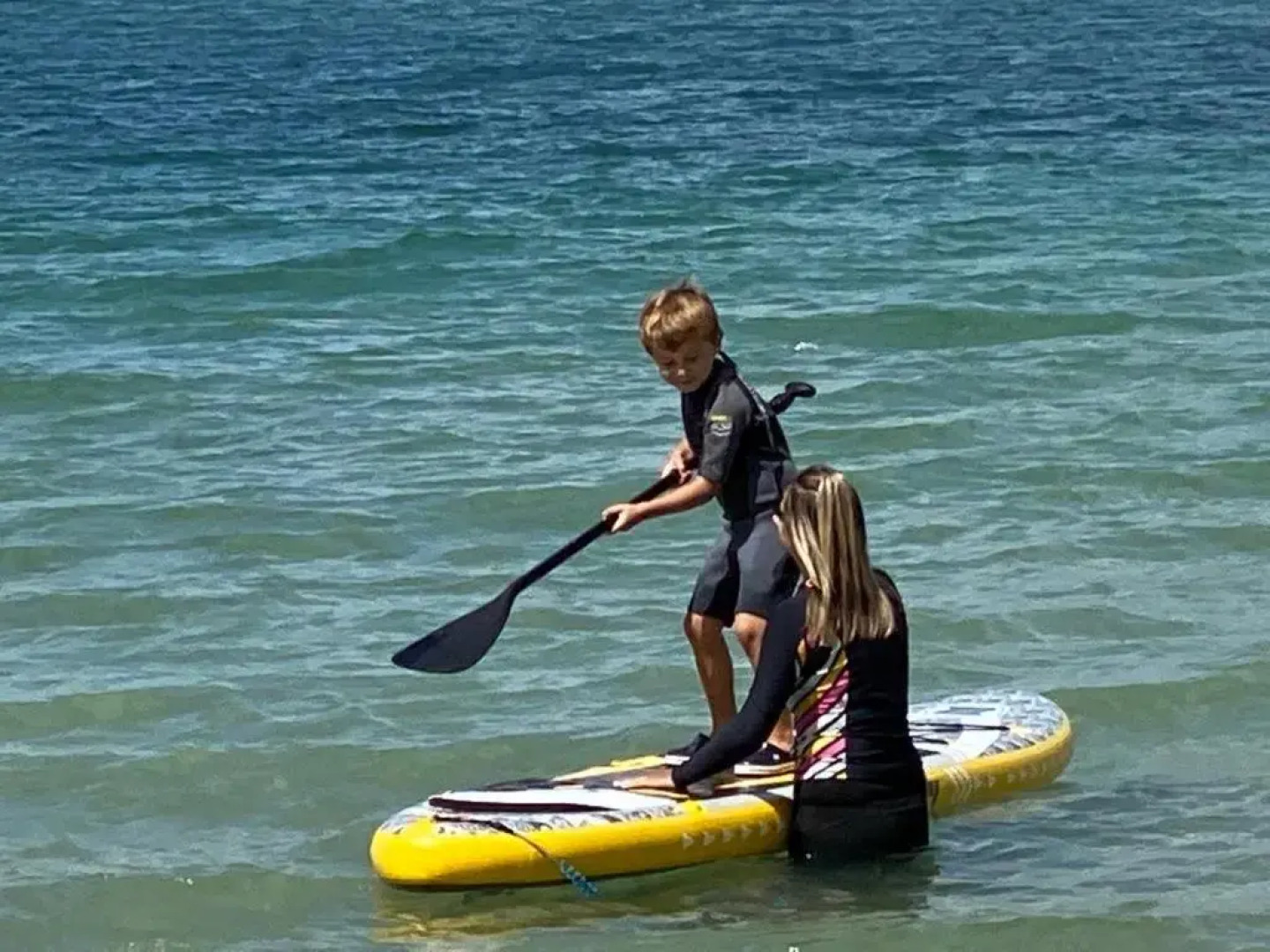 Bay - Brambles Chine, Colwell Bay - 5 star WiFi - Short walk to The Hut and beach - 1 night stays available