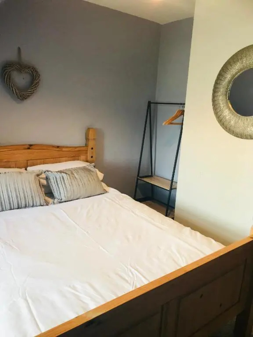 Attractive Town Centre Flat