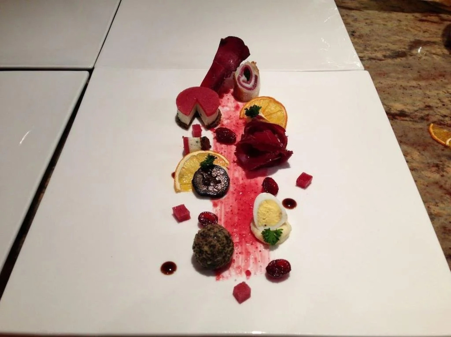 Hotel Vier - Studios & Restaurant