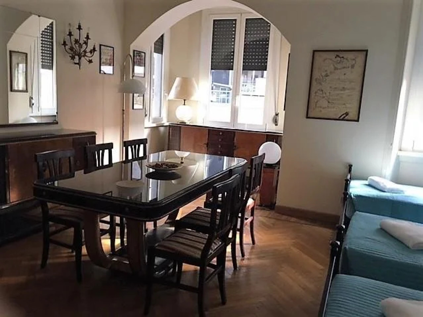 B&B I Am Here Central Station