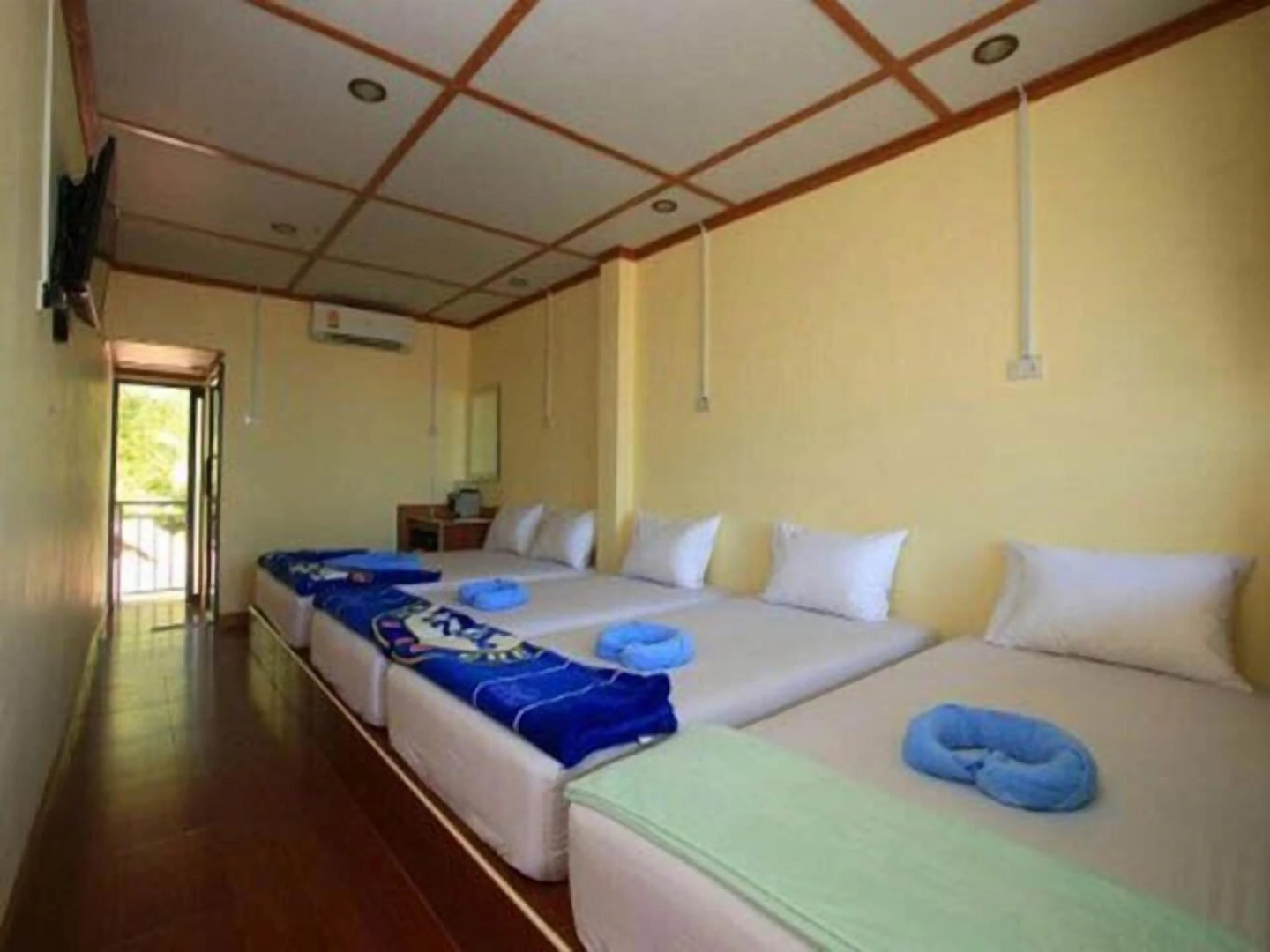 Phi Phi Sand Sea View Resort