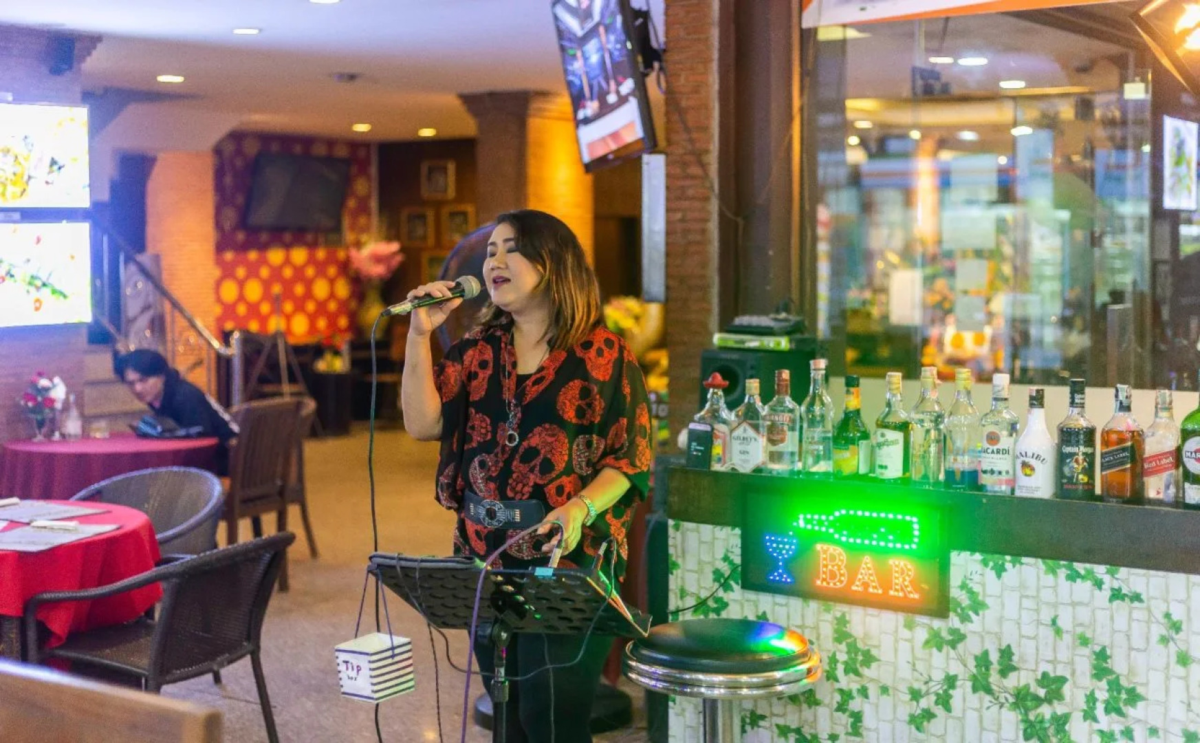 Tanawan Phuket Hotel