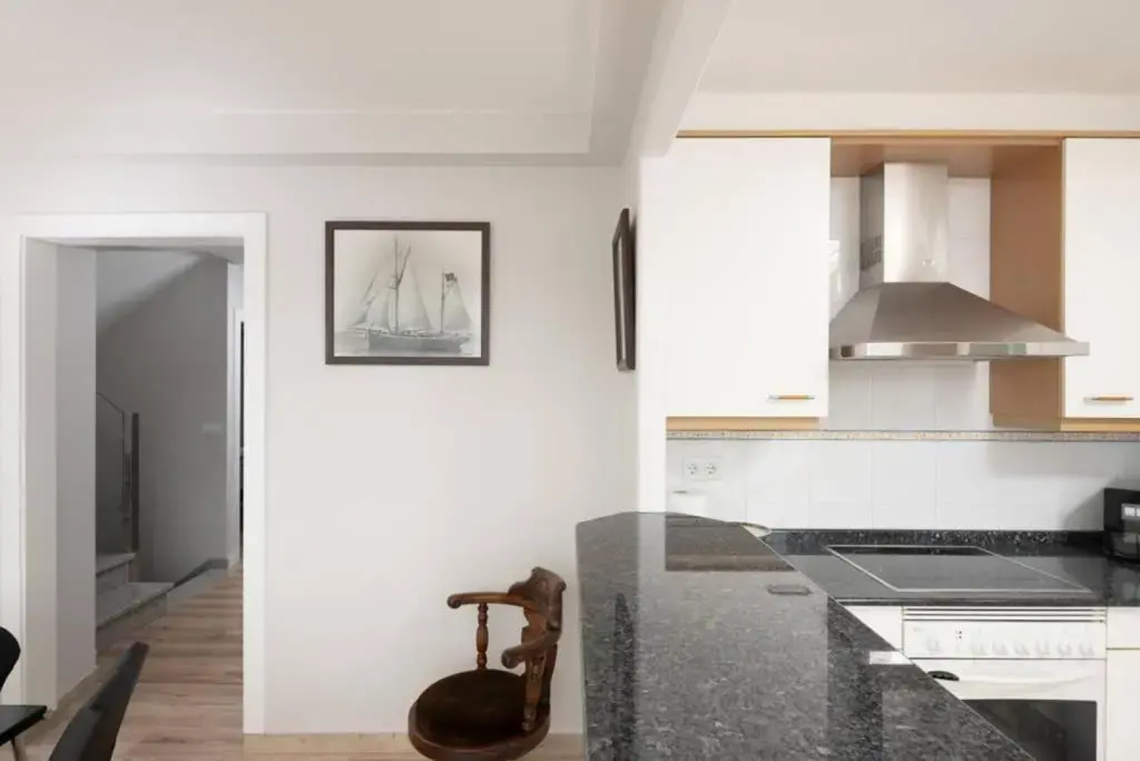 casa en corme encima del mar