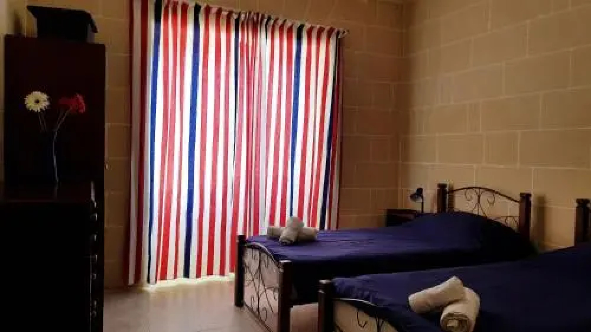 Palm Court Apartment