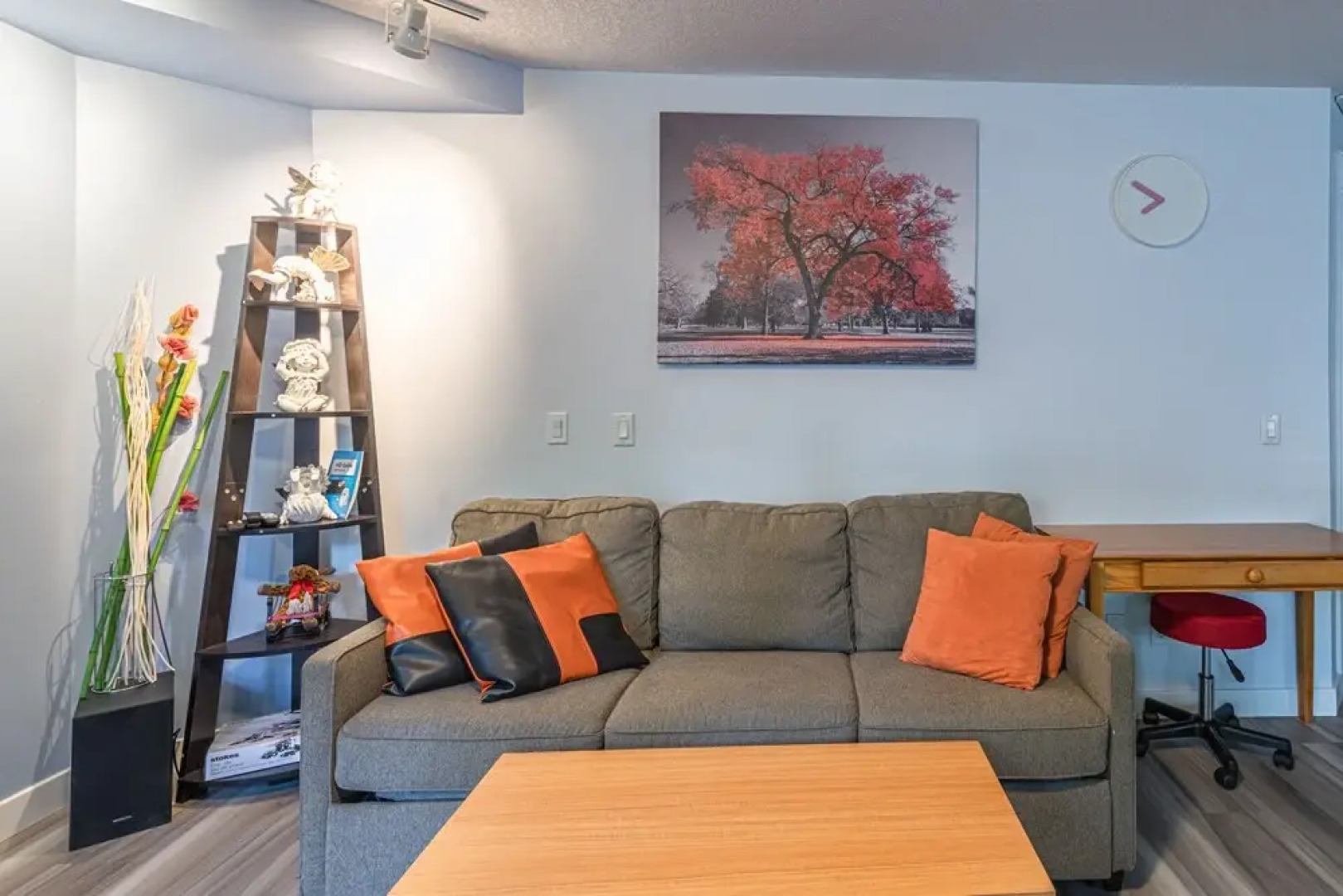 One Bedroom Suite with BBQ & huge Patio