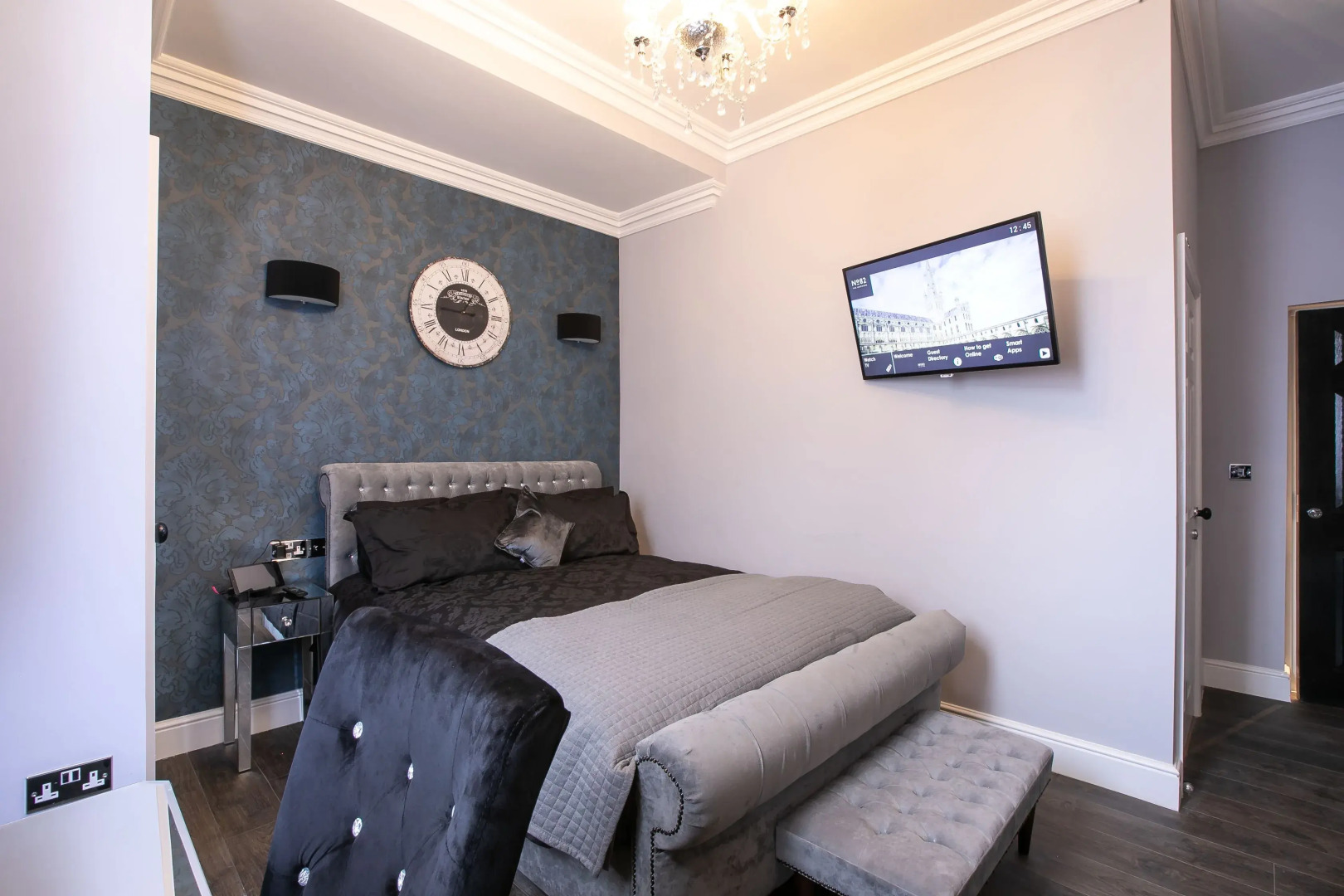 Number 82 The Unthank