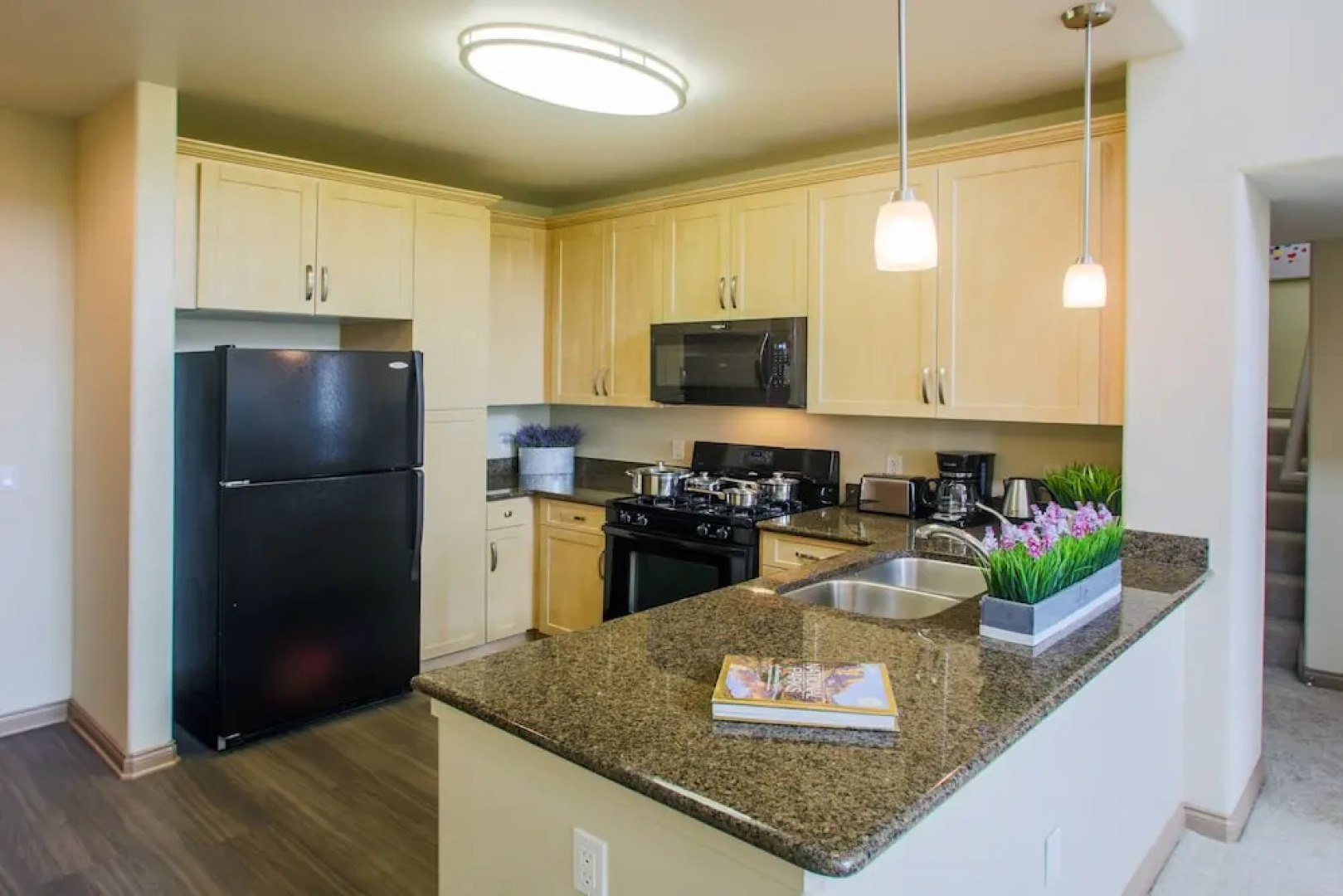 Luxury Suites Irvine