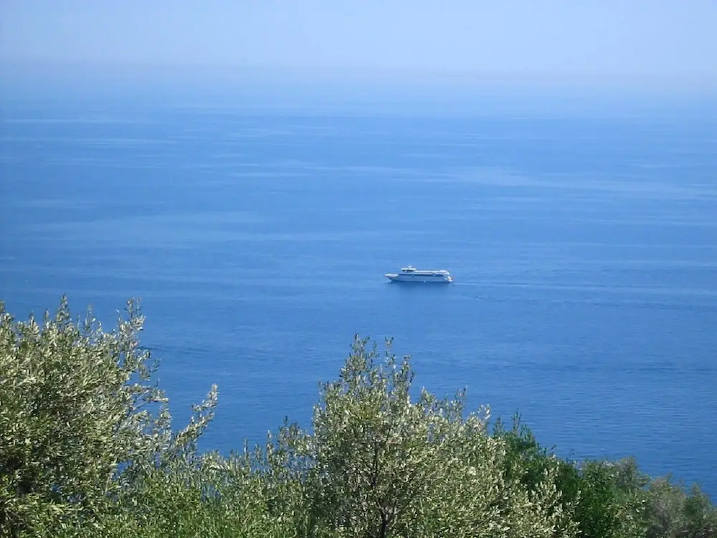 Apartment With one Bedroom in Pietranera, With Wonderful sea View and Terrace