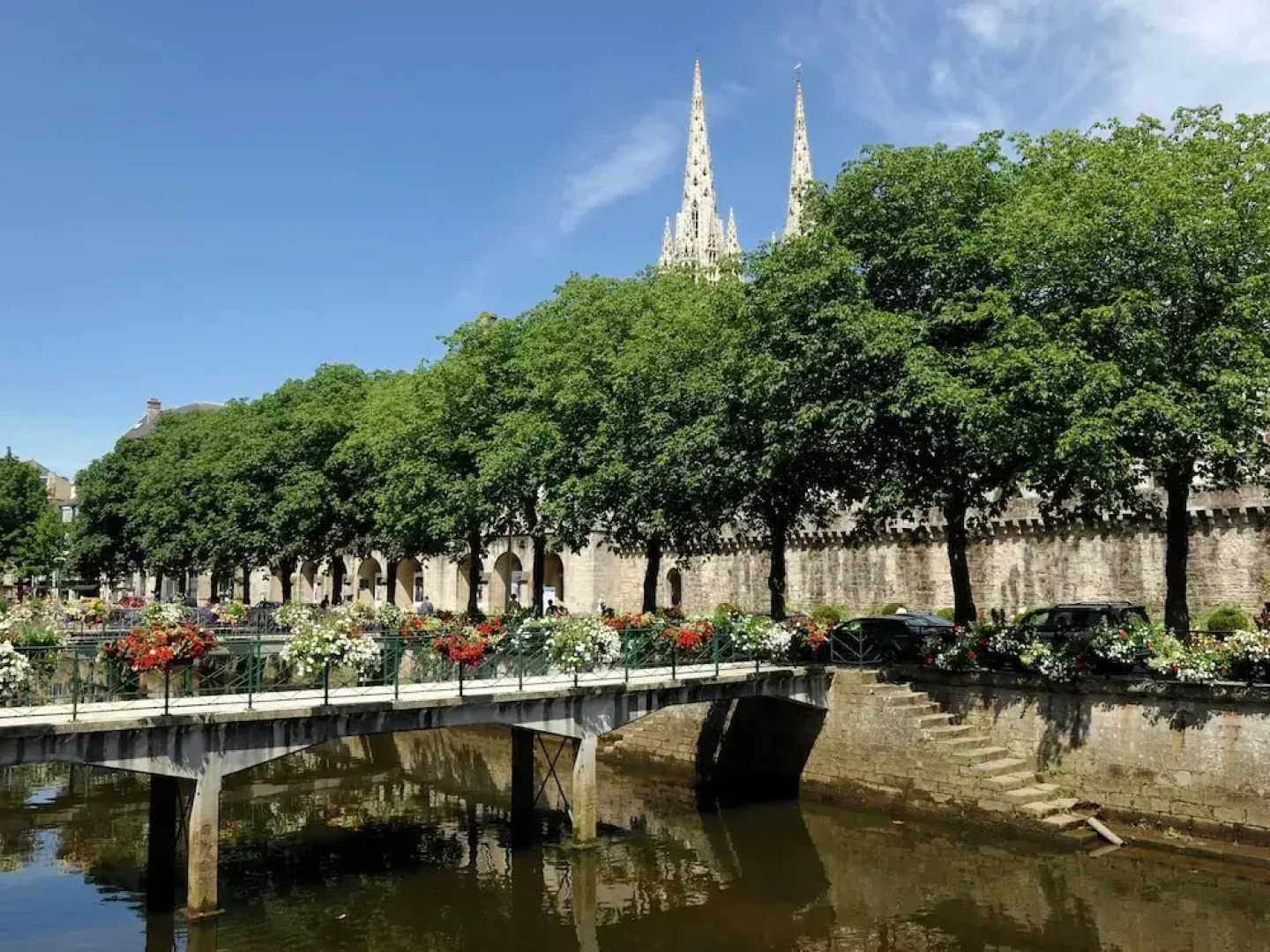 Cozy Holiday Home in Penmarch with Private Swimming Pool