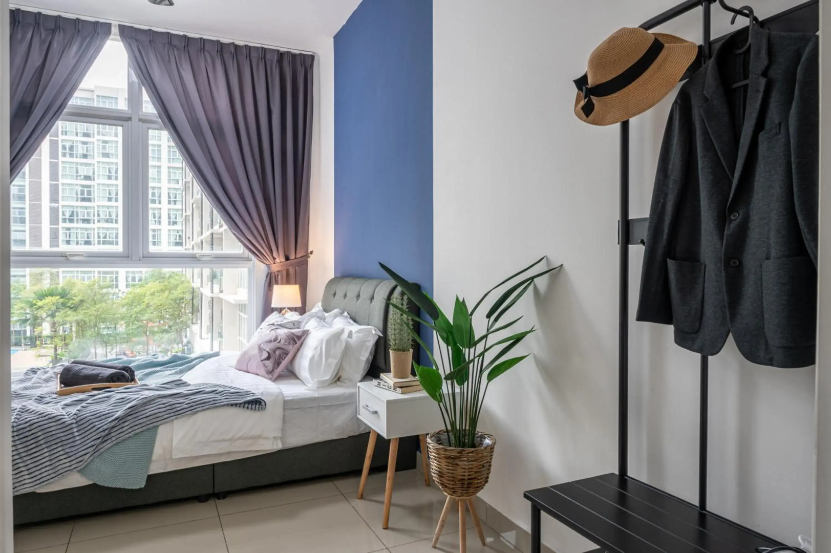 Up to 10PAX , Beside GEM IN MALL, Cyber@KLIA@Putra