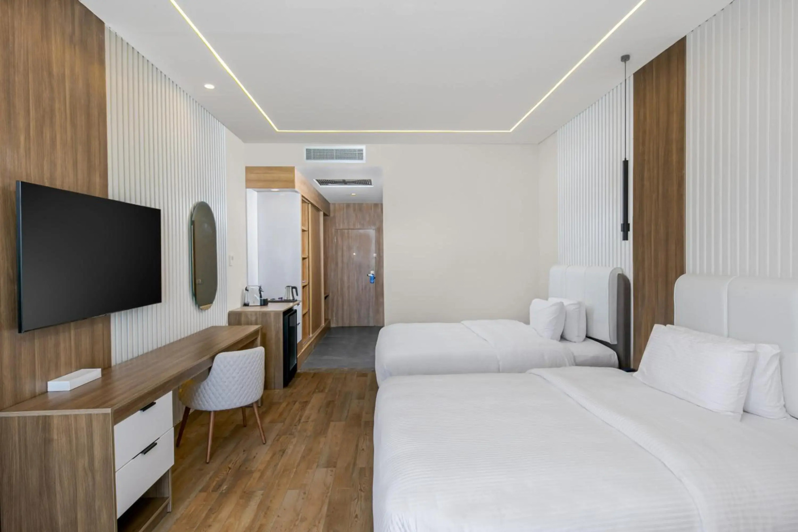 Курортный отель Bellagio Beach Resort