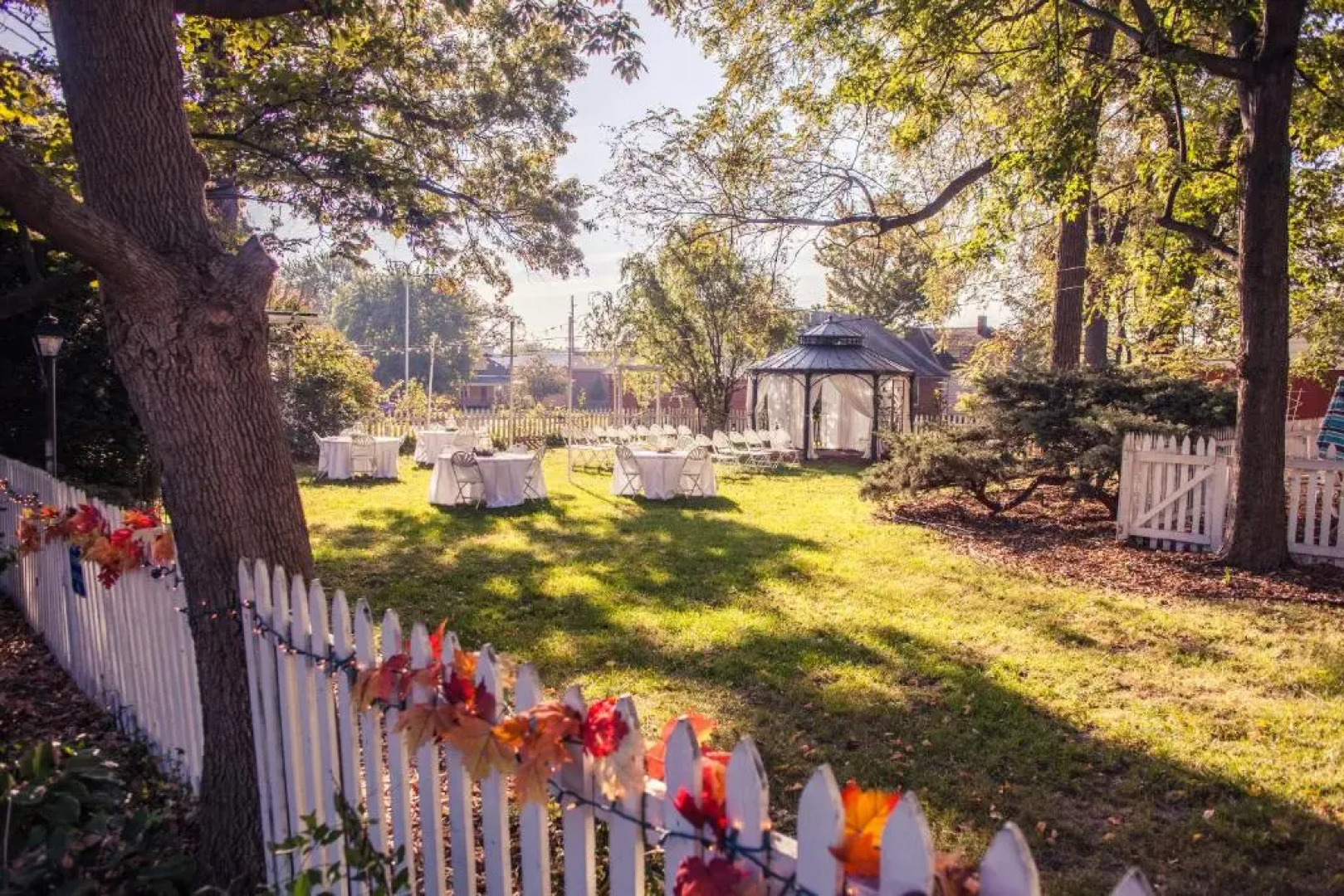 Silver Heart Inn and Cottages