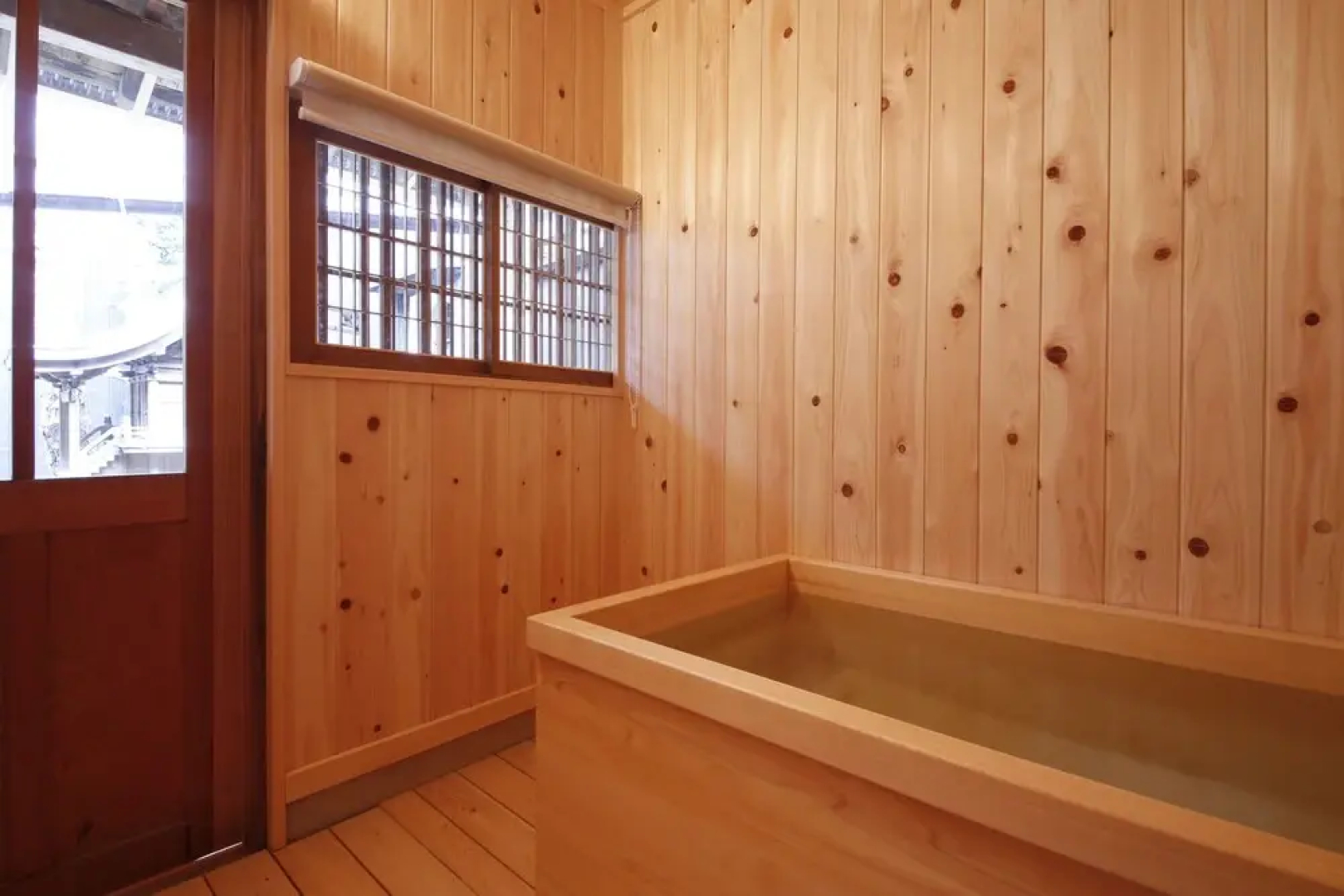 Yamasaki Ryokan Q Nakamonzenya