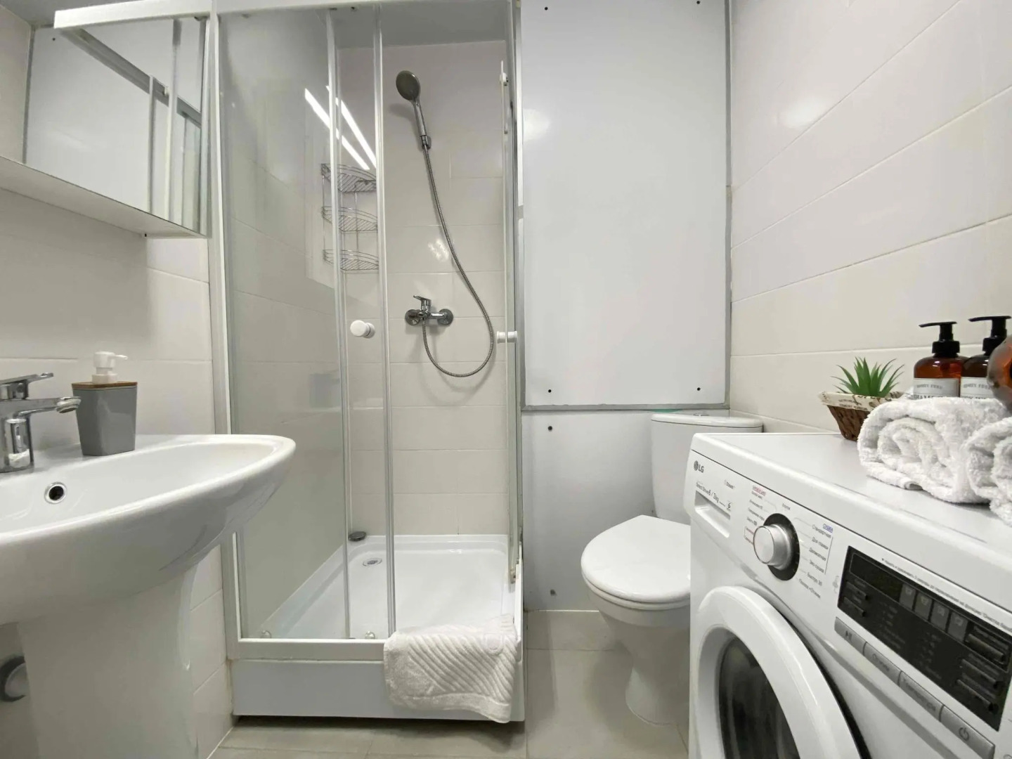 Viktory Apart (Виктори Апарт) на улице Лётчика Ларюшина 12