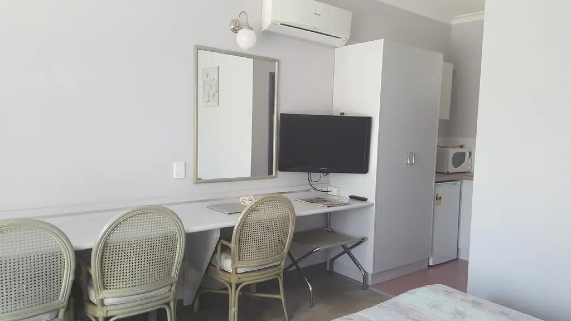 South Pacific Palms Motor Inn