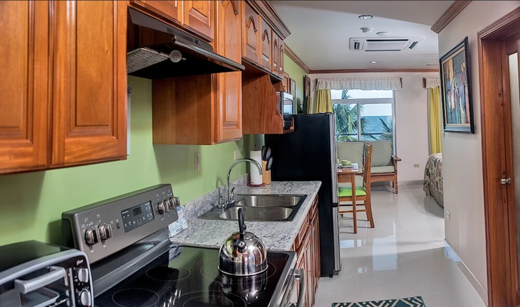 Miramar Apartments
