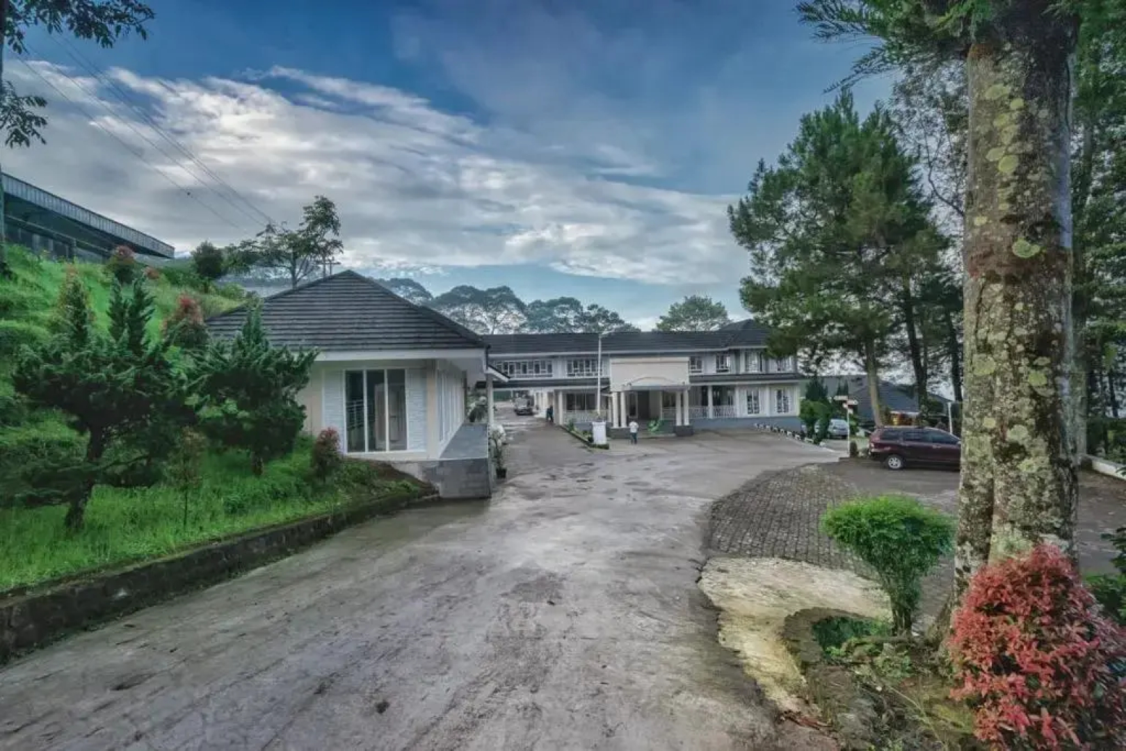Resort Agrowisata Perkebunan Tambi