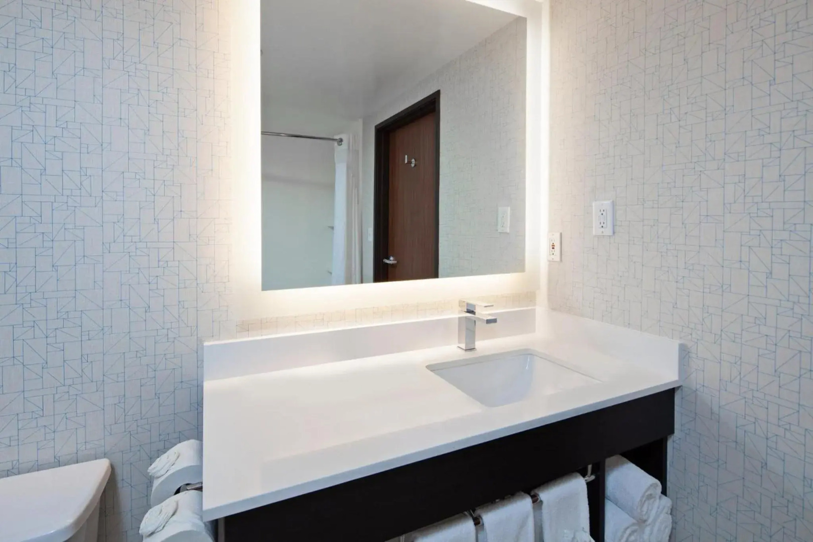 Holiday Inn Express Hotel & Suites Oakland-Airport by IHG