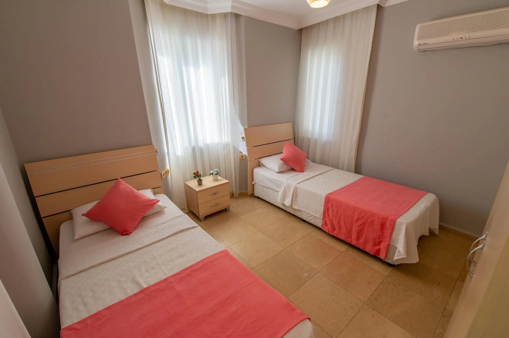 Sunset Beach Club Villas