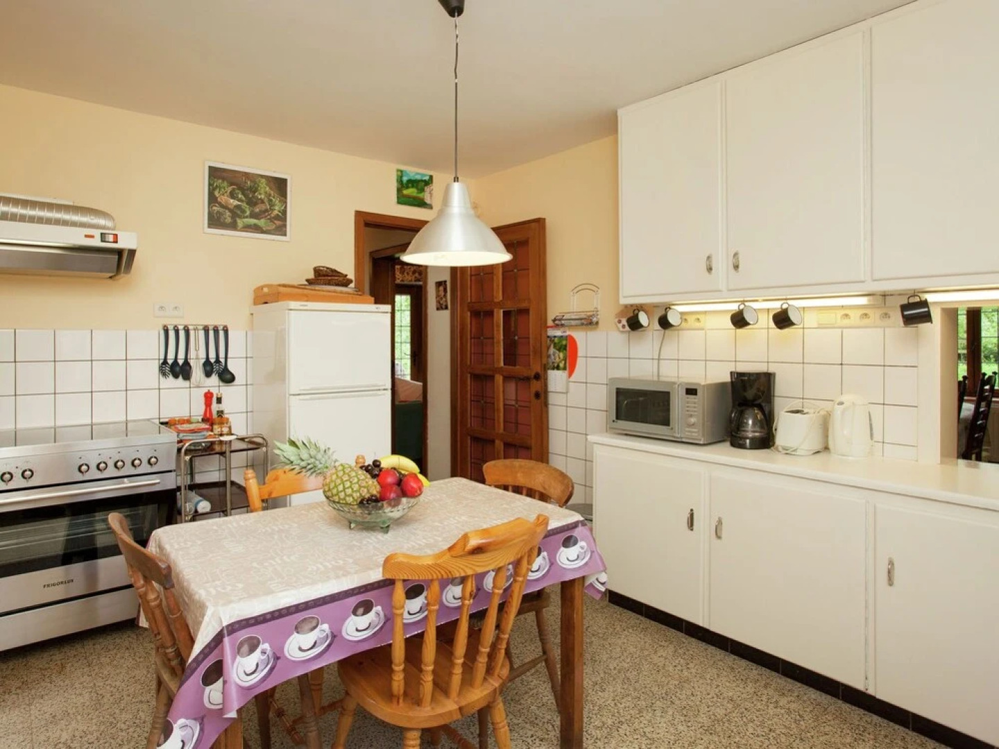 Beautiful Holiday Home With Garden in Belvaux