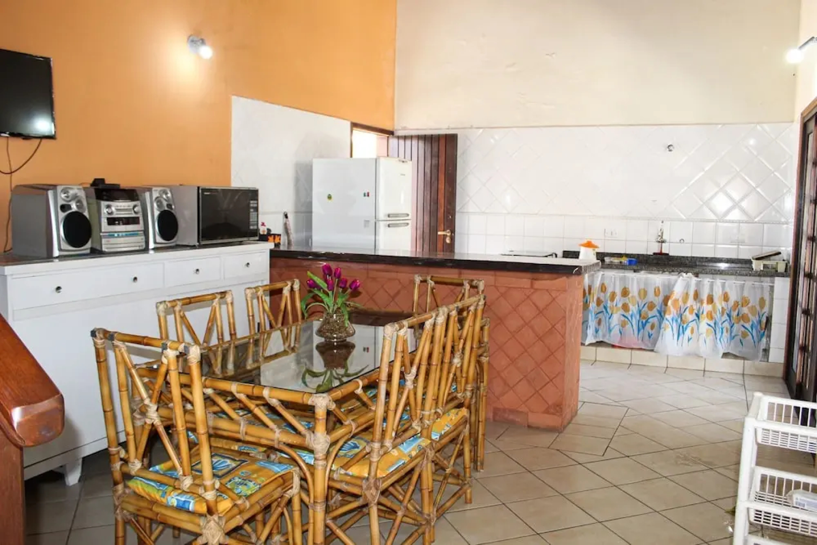 P003 Casa c 3 Dorm. Apenas 150m da Praia