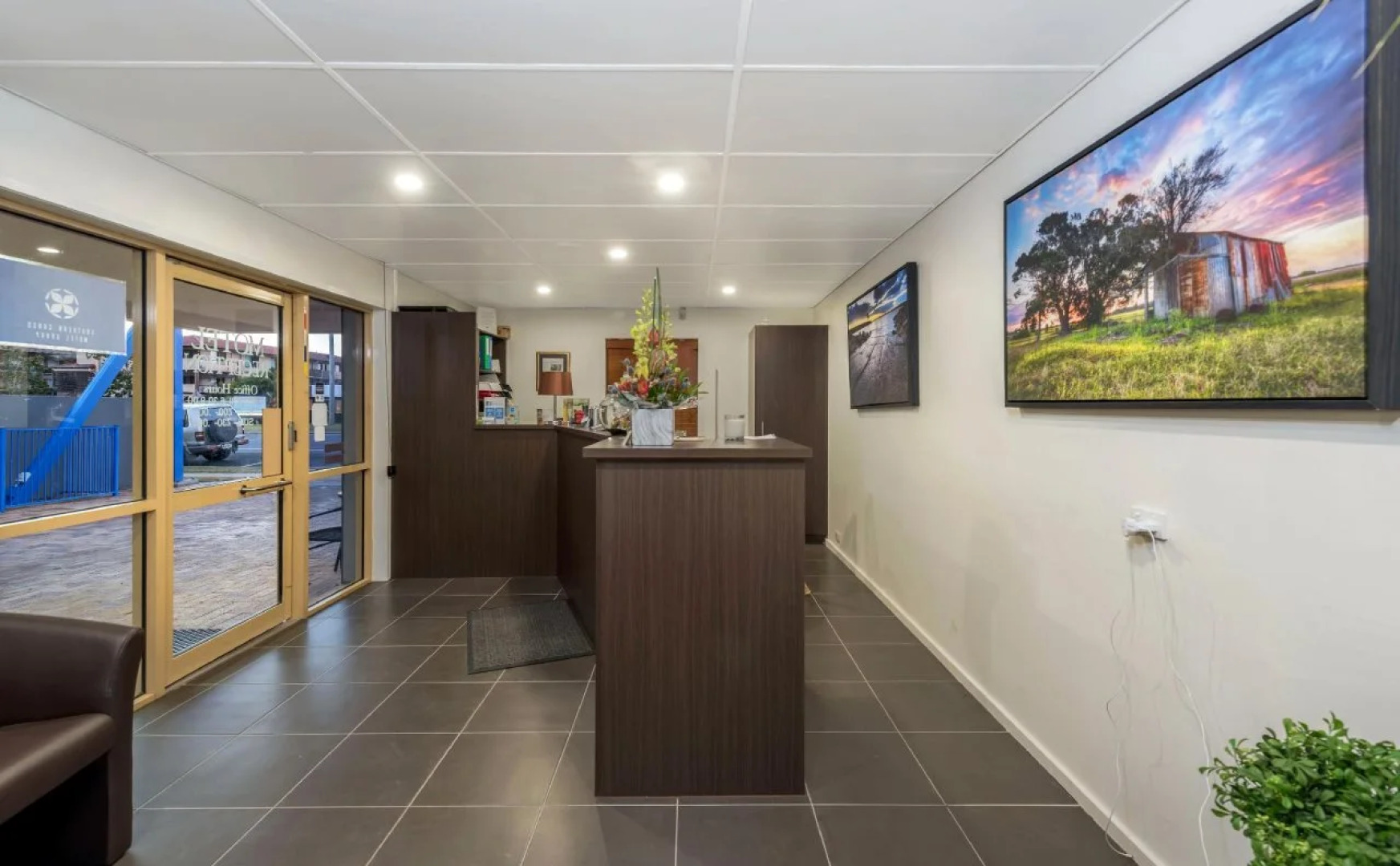 Sugar Country Motor Inn