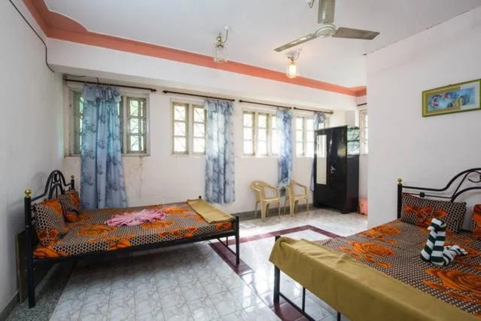 Aakriti's Guest House