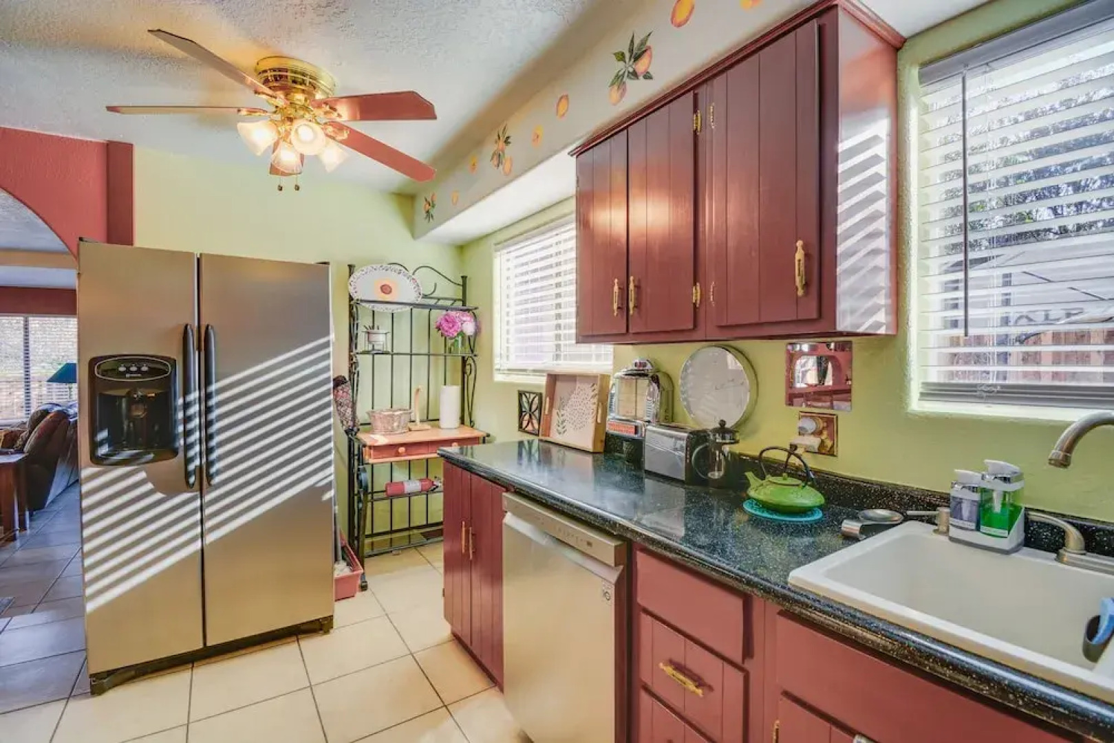 Artfully Decorated Cottonwood Home: Pets Welcome!