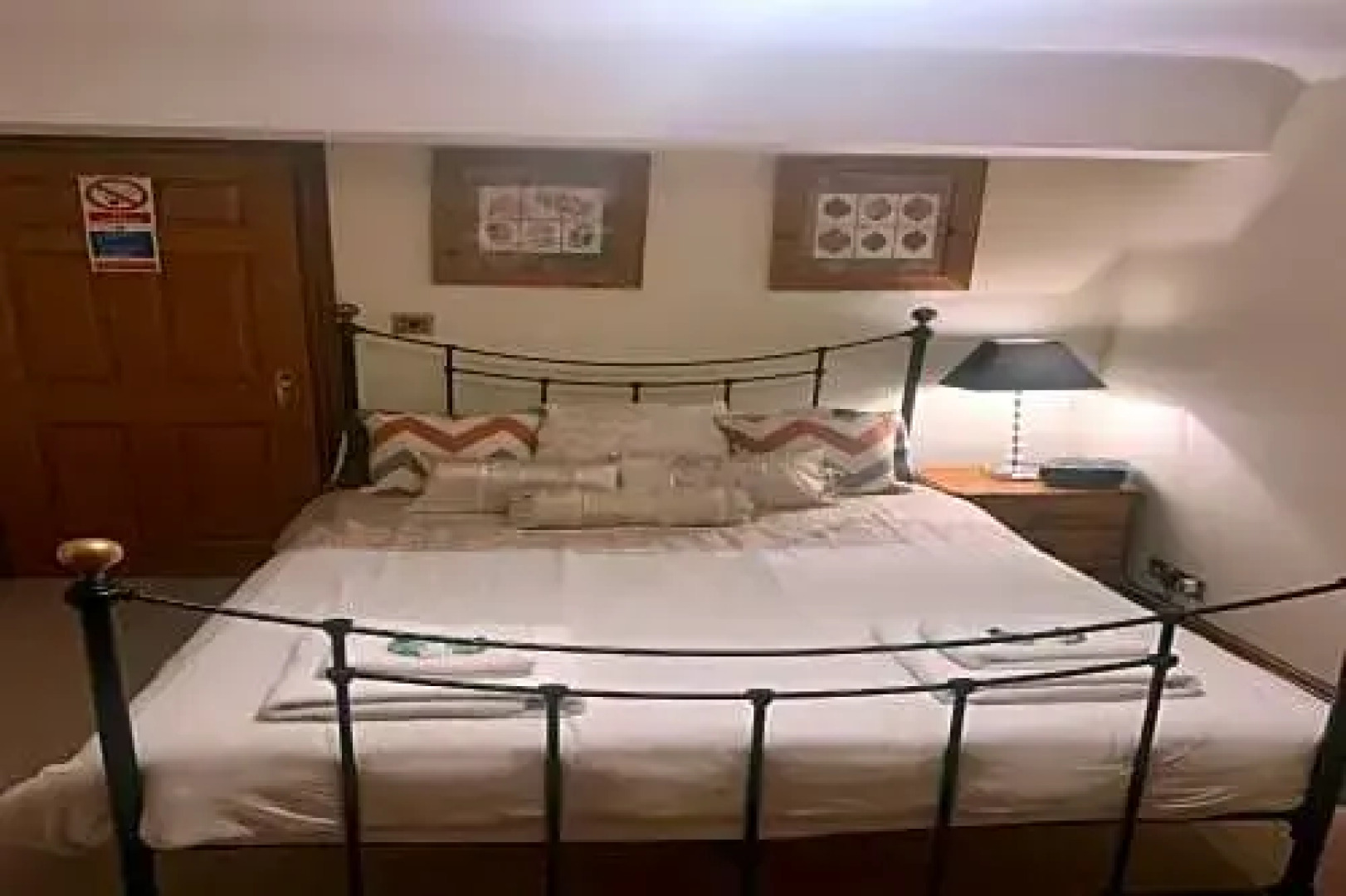 OYO Ye Olde Mustard Pot