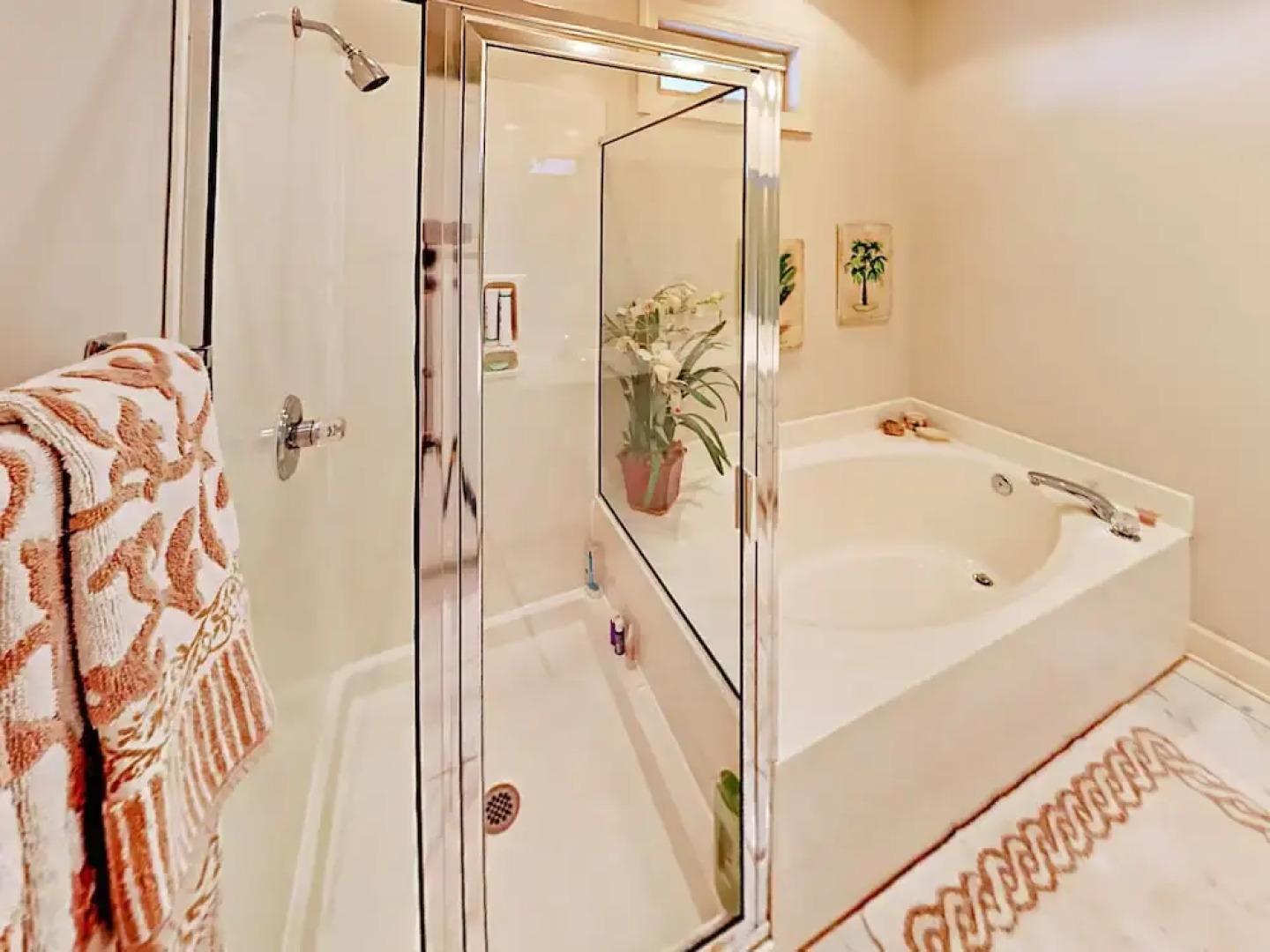 188 Inlet Point Drive Condo Unit 22E 3 Bedrooms 3 Bathrooms Condo