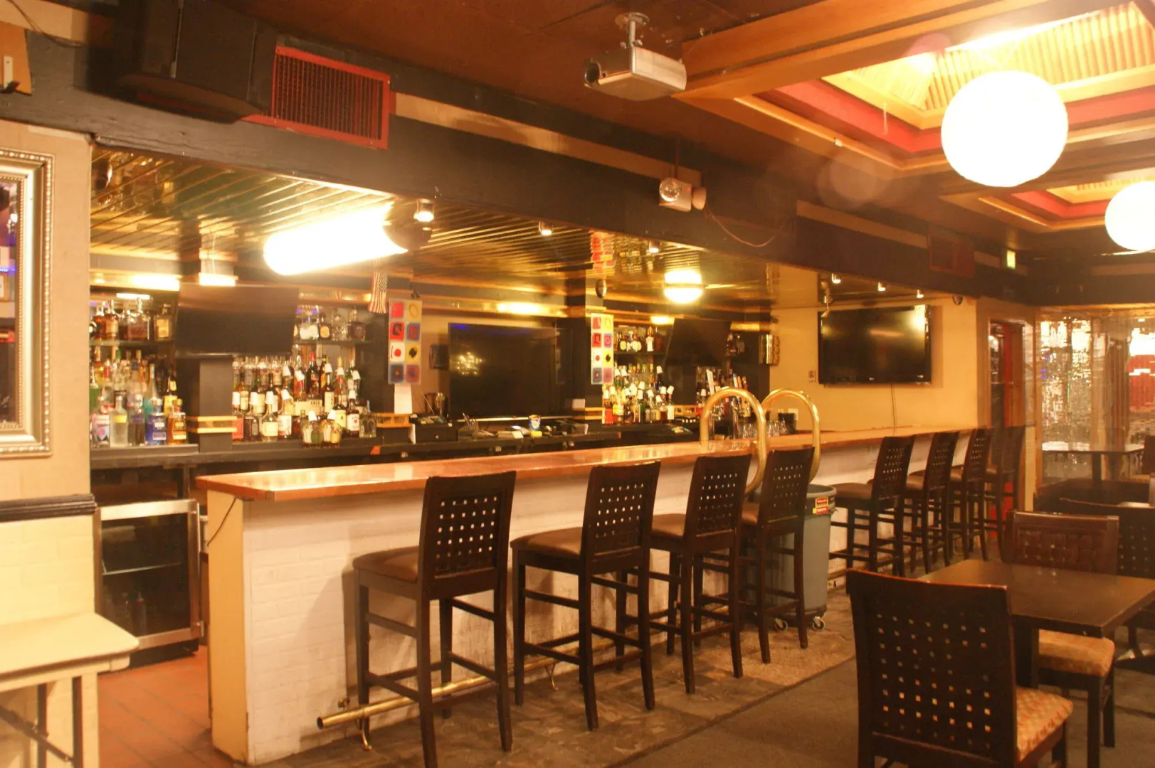 Brentwood Inn & Garden