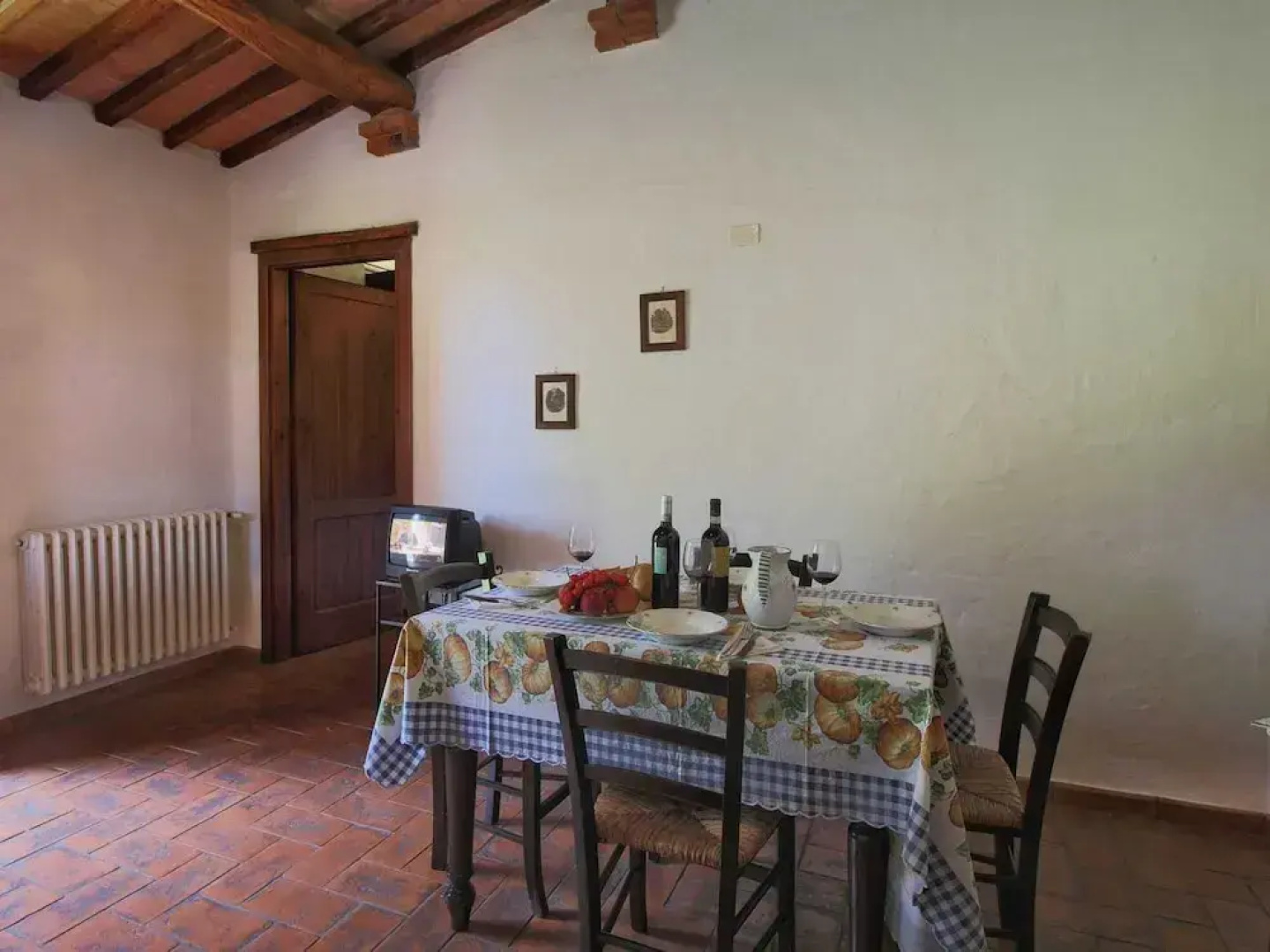 Farmhouse in Proceno With Panoramic Pool