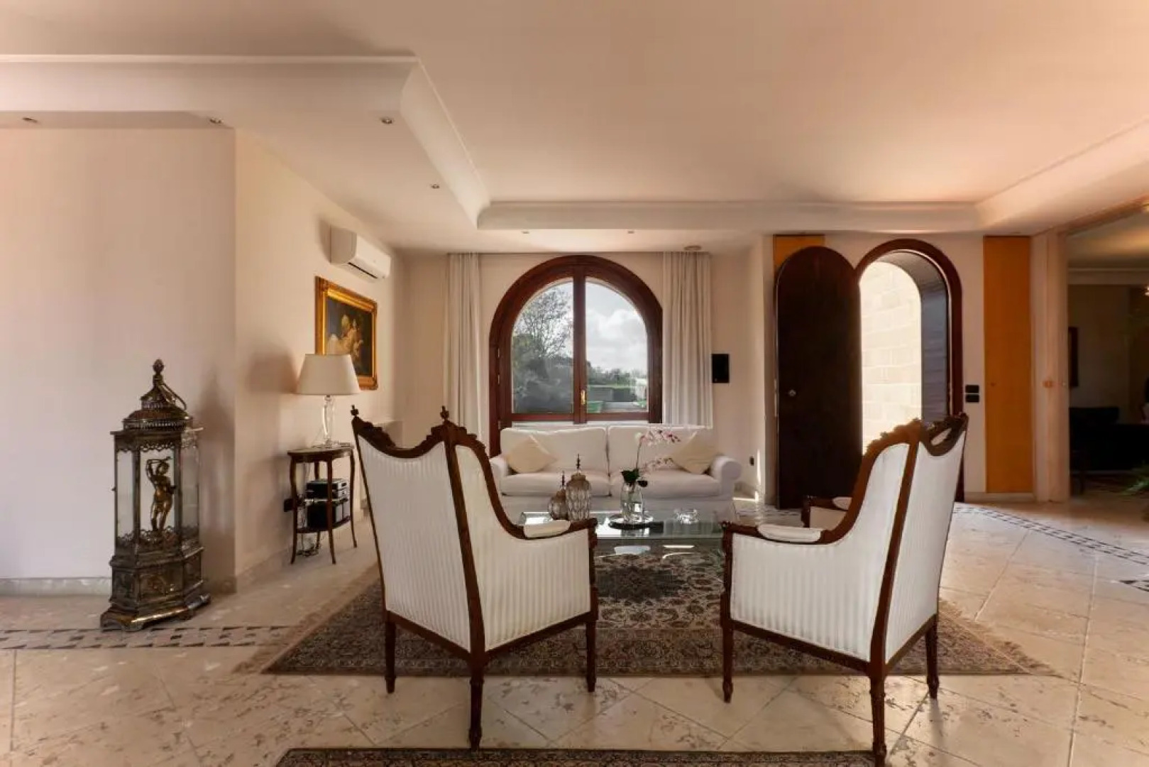 Villa piscina, campo calcetto, tennis, sauna m850