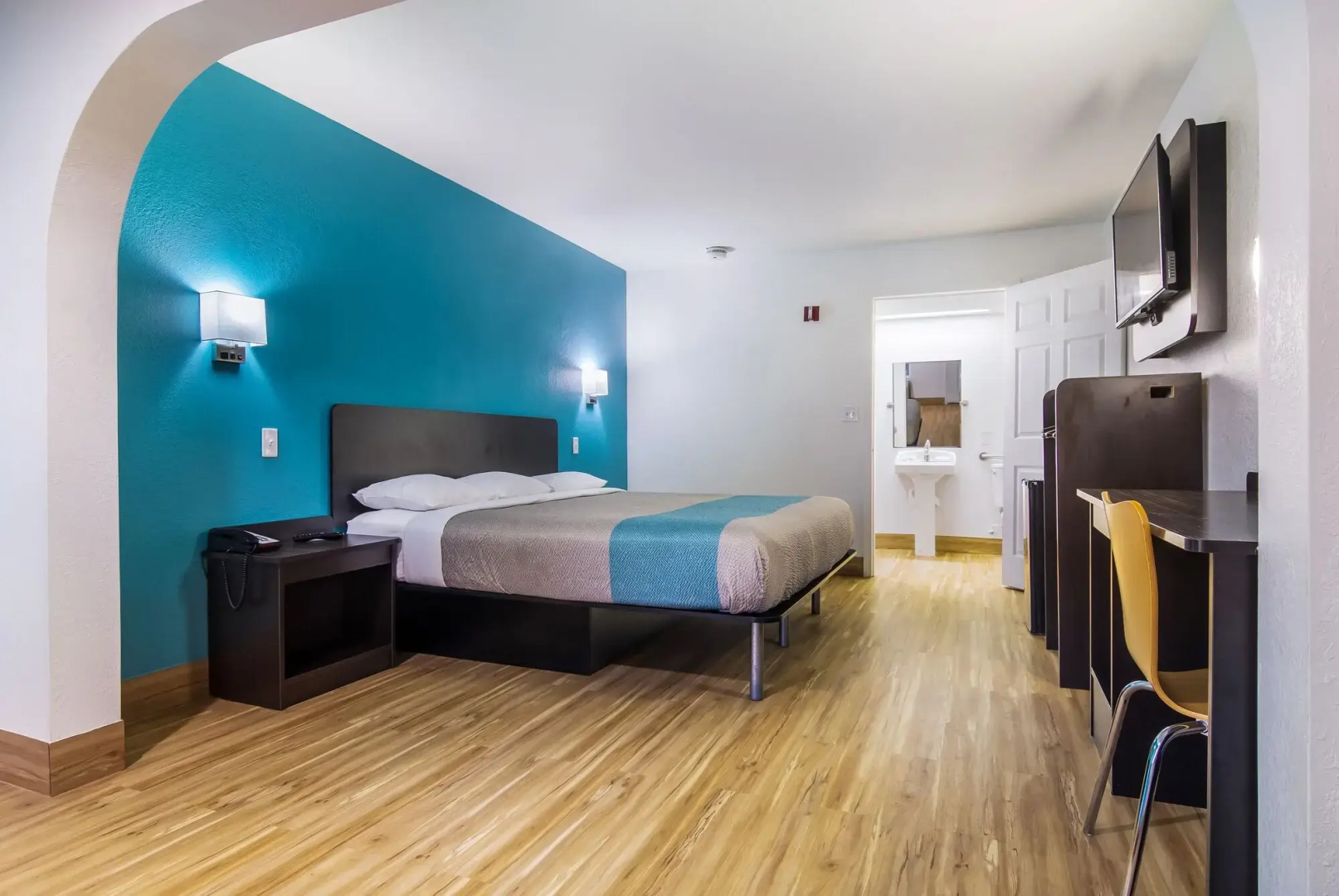 Motel 6 Pensacola, FL - NAS