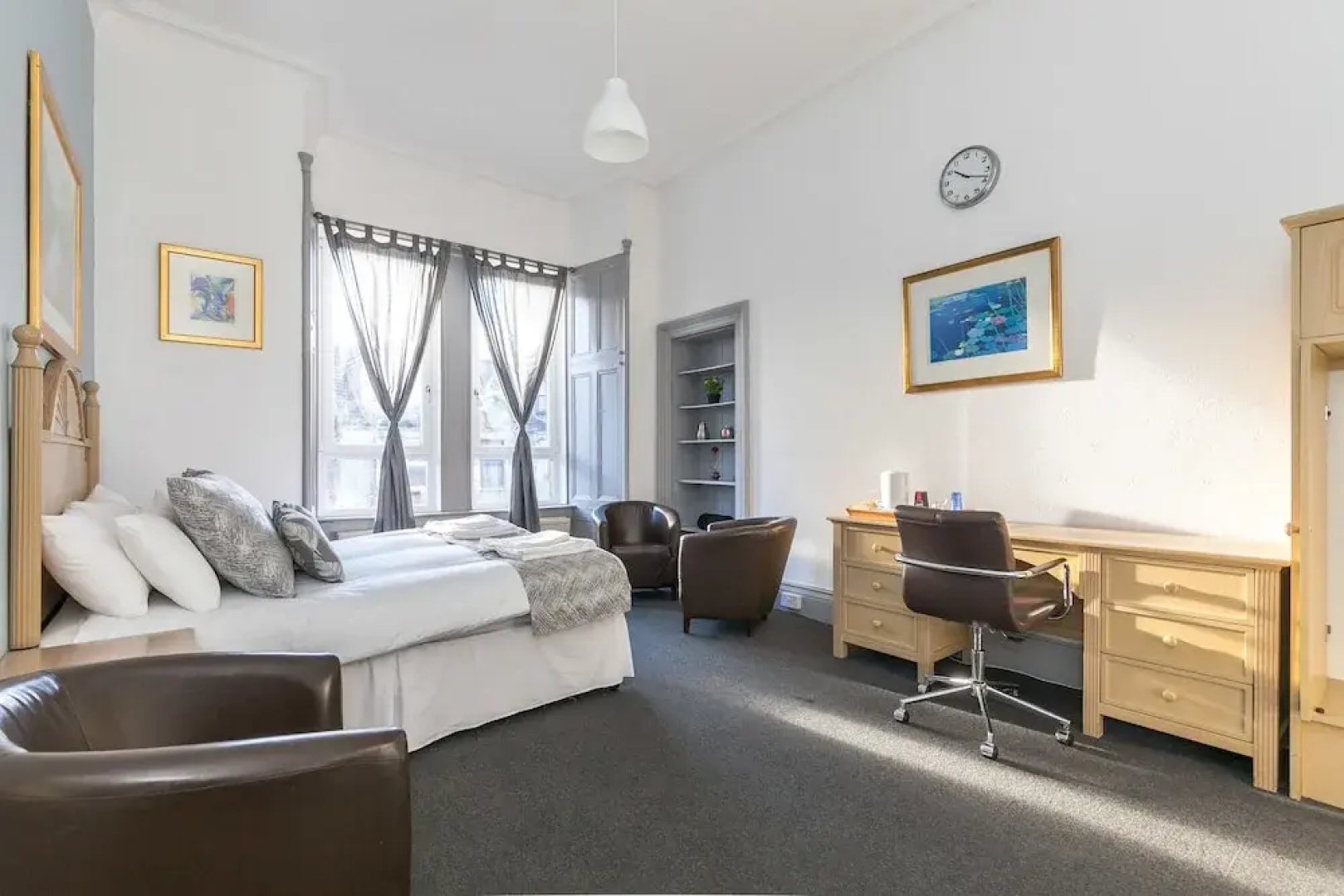 Oakshaw Guesthouse - Glasgow Airport