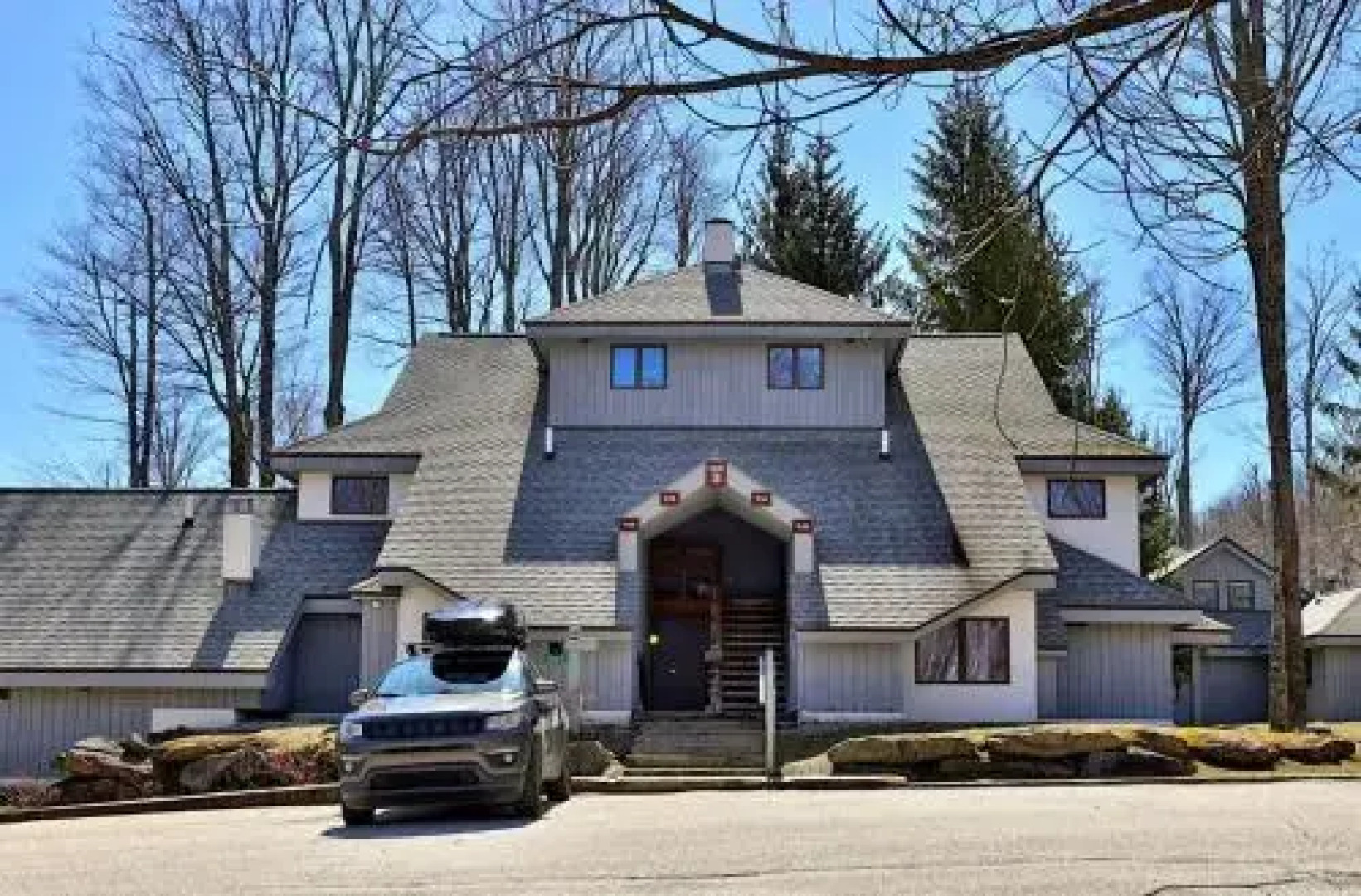 The Woods: Village-14