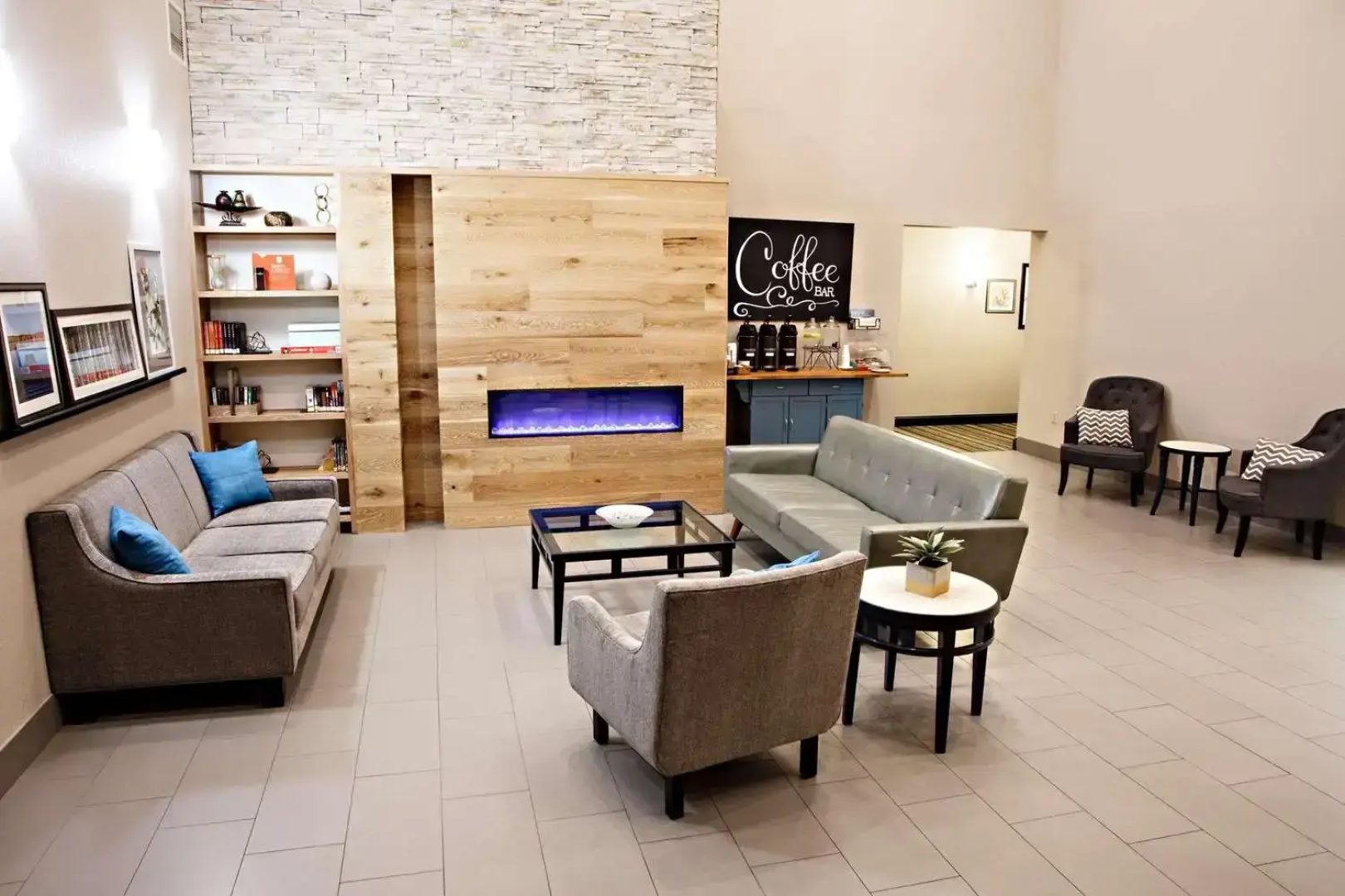 Country Inn & Suites by Radisson, Harrisburg West, PA