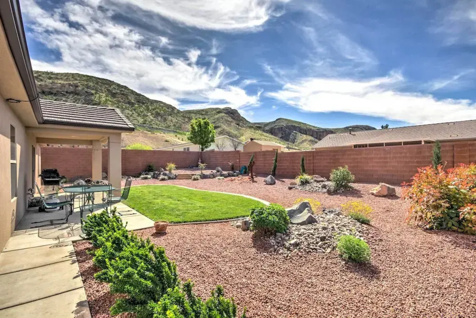 Scenic La Verkin Home: 20 Mi to Zion National Park